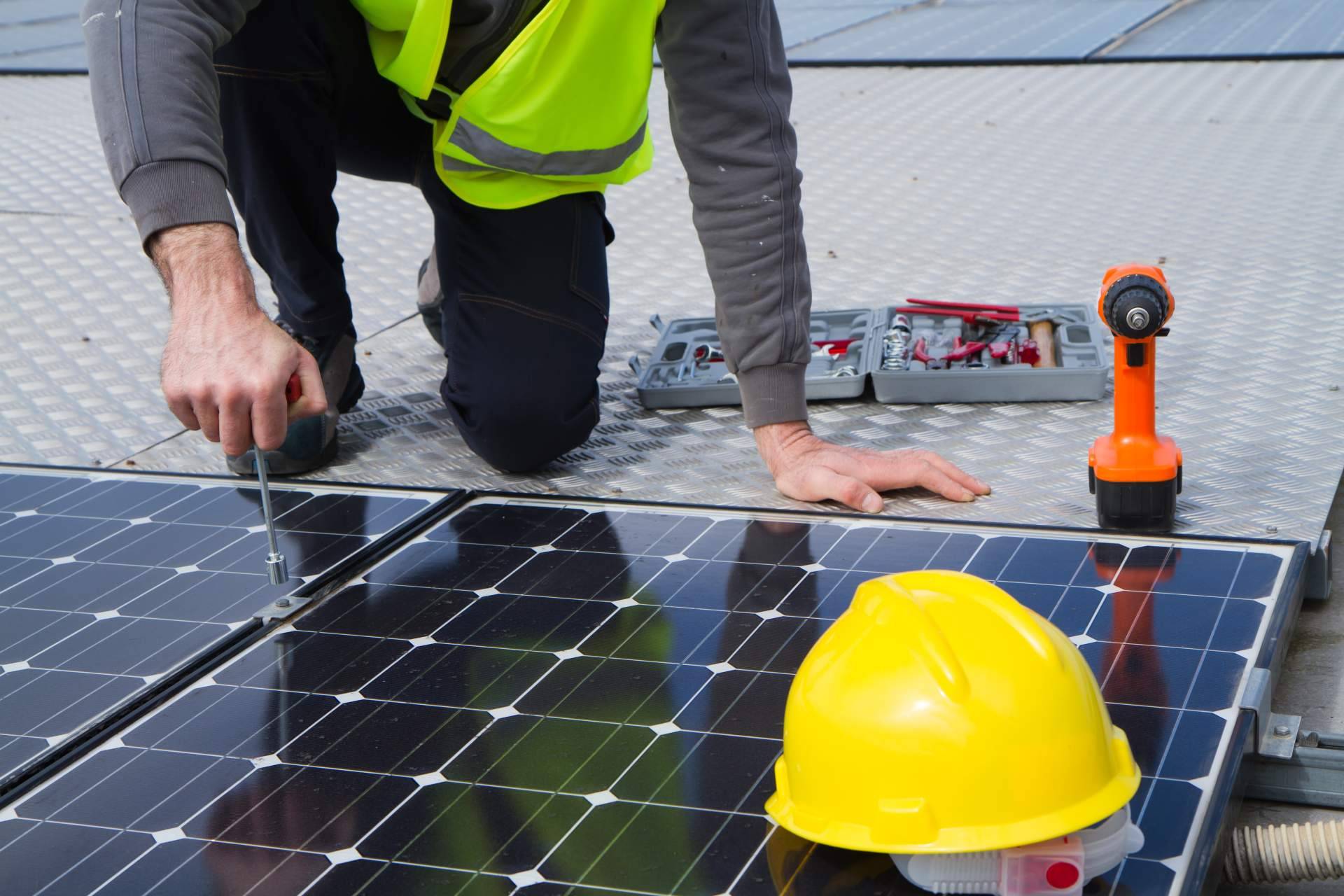 ¿Cuáles son los beneficios de instalar paneles fotovoltaicos con Silithium?