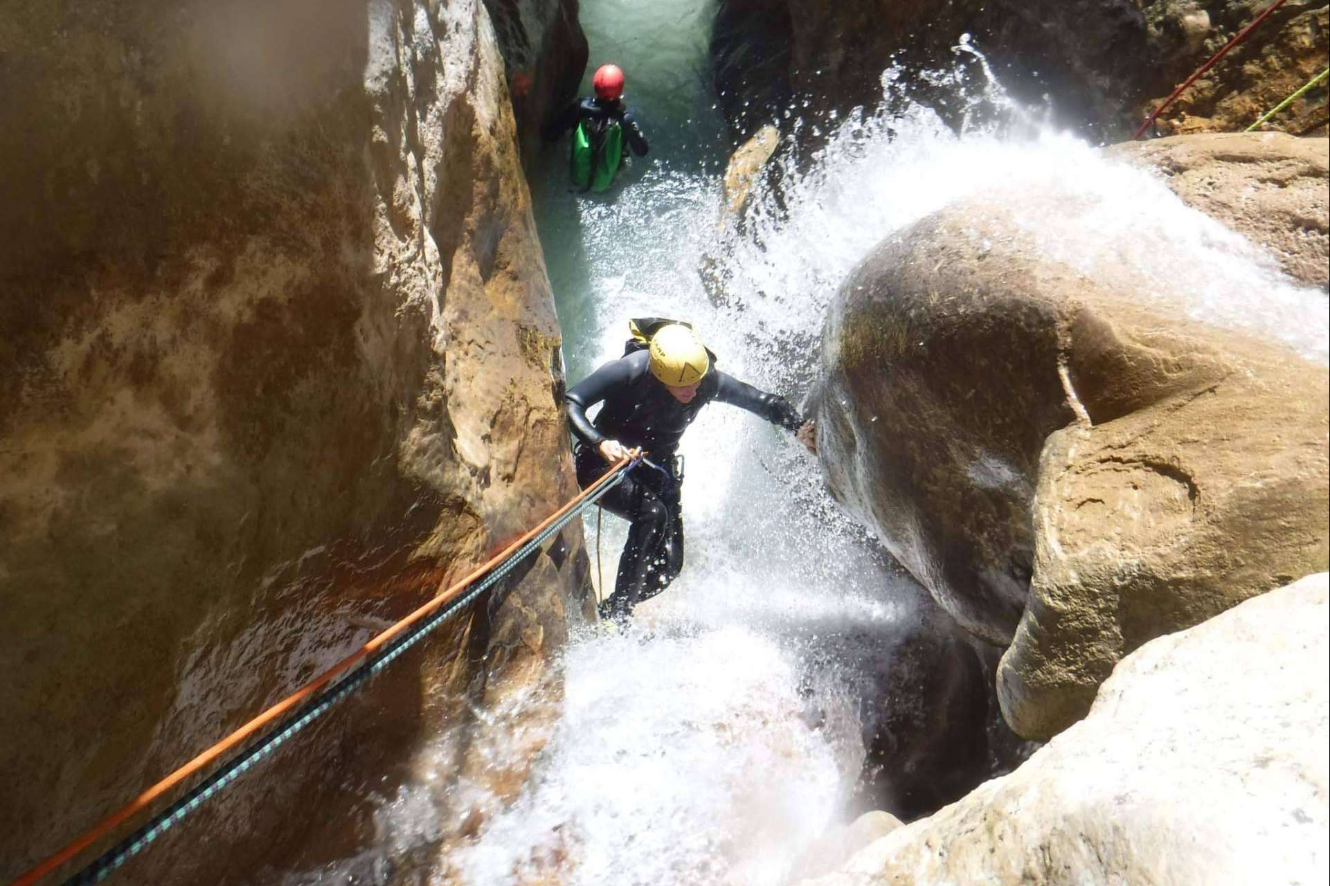 Hacer canyoning en Sierra de Guara de la mano de Canyoning Sierra de Guara