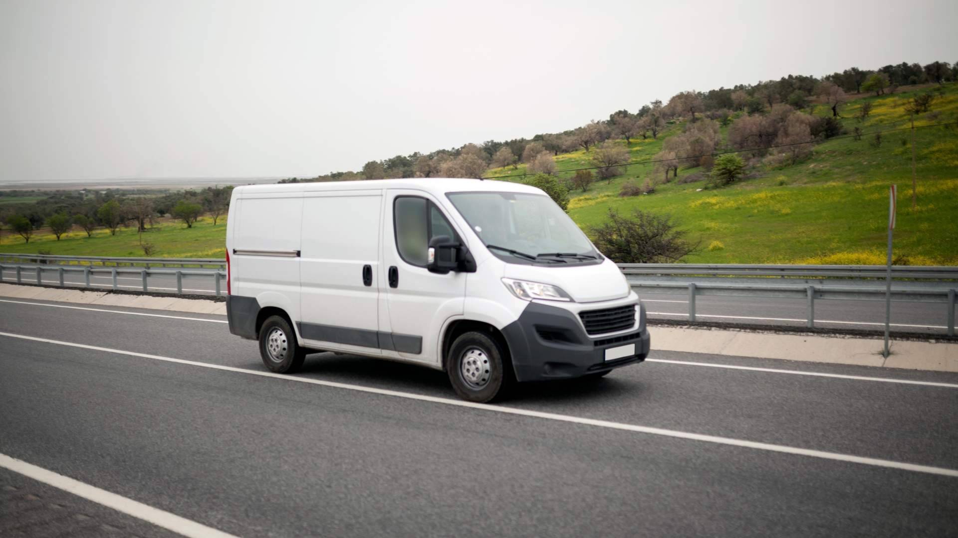Coche Renting permite conseguir furgonetas segunda mano renting en Barcelona