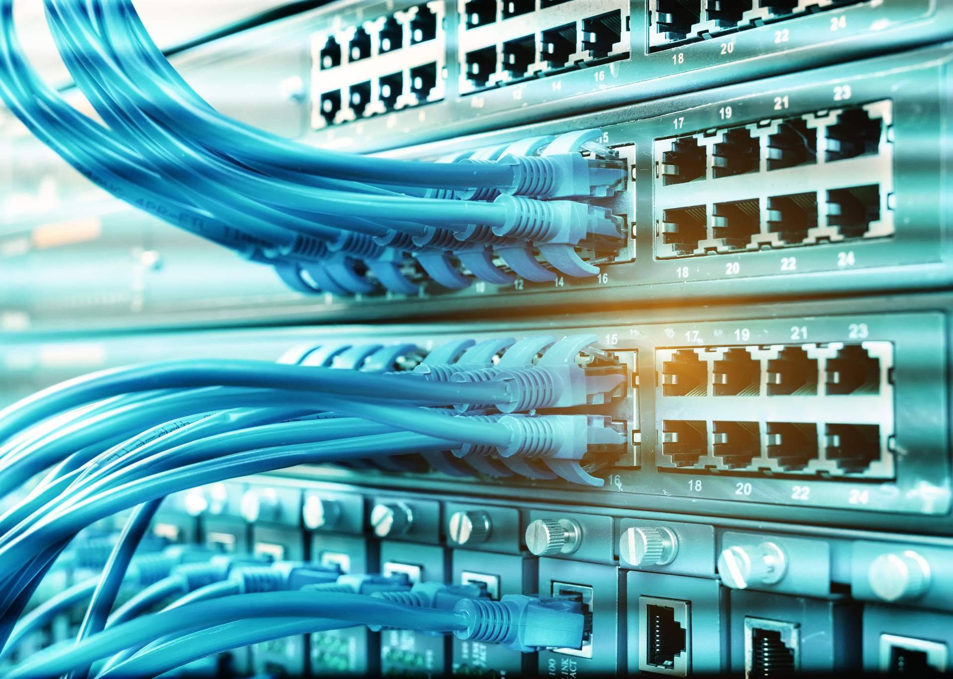 Instalar redes informáticas en oficinas y negocios con Lamartel