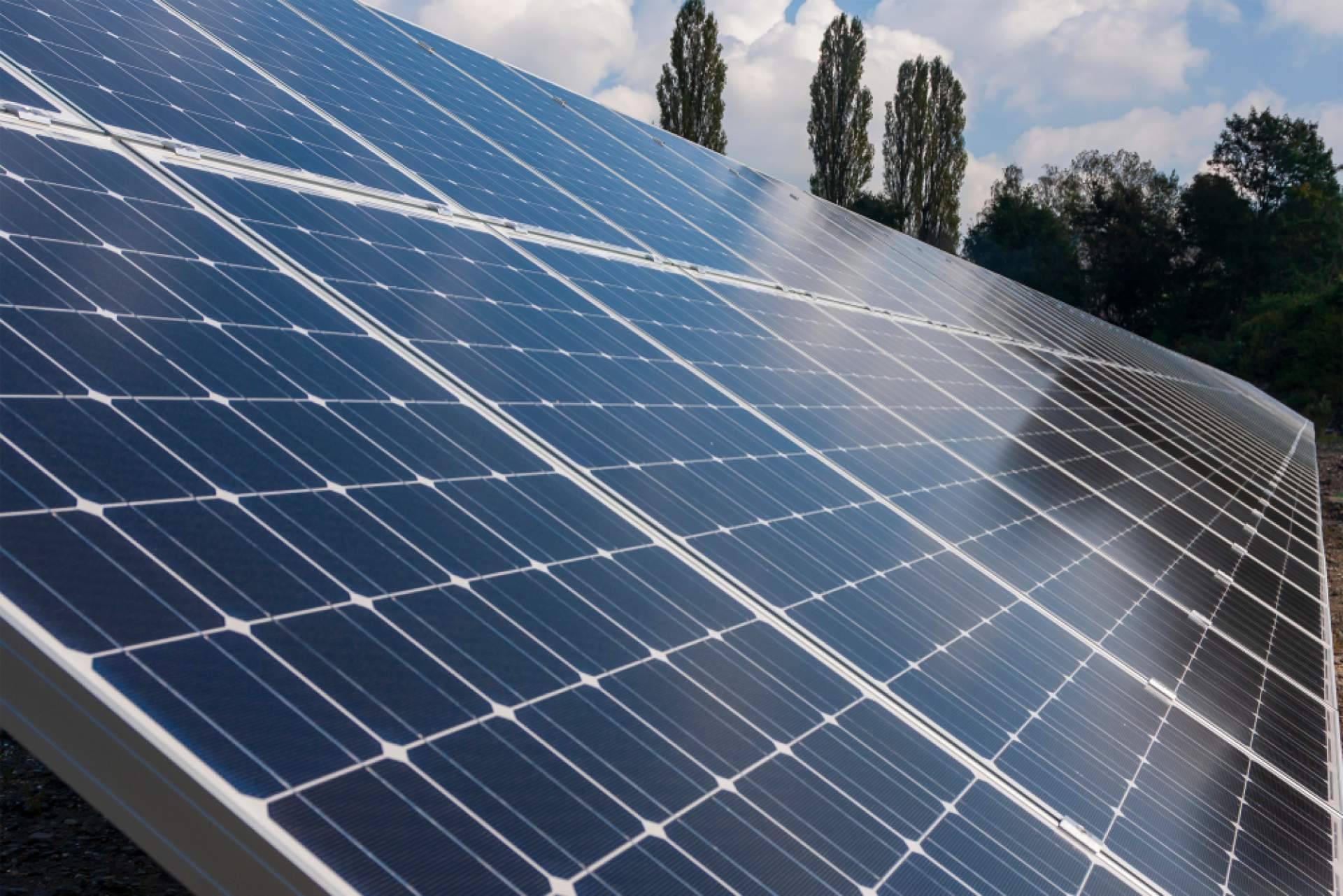 Inver Finex ofrece la posibilidad de alquilar placas solares fotovoltaicas