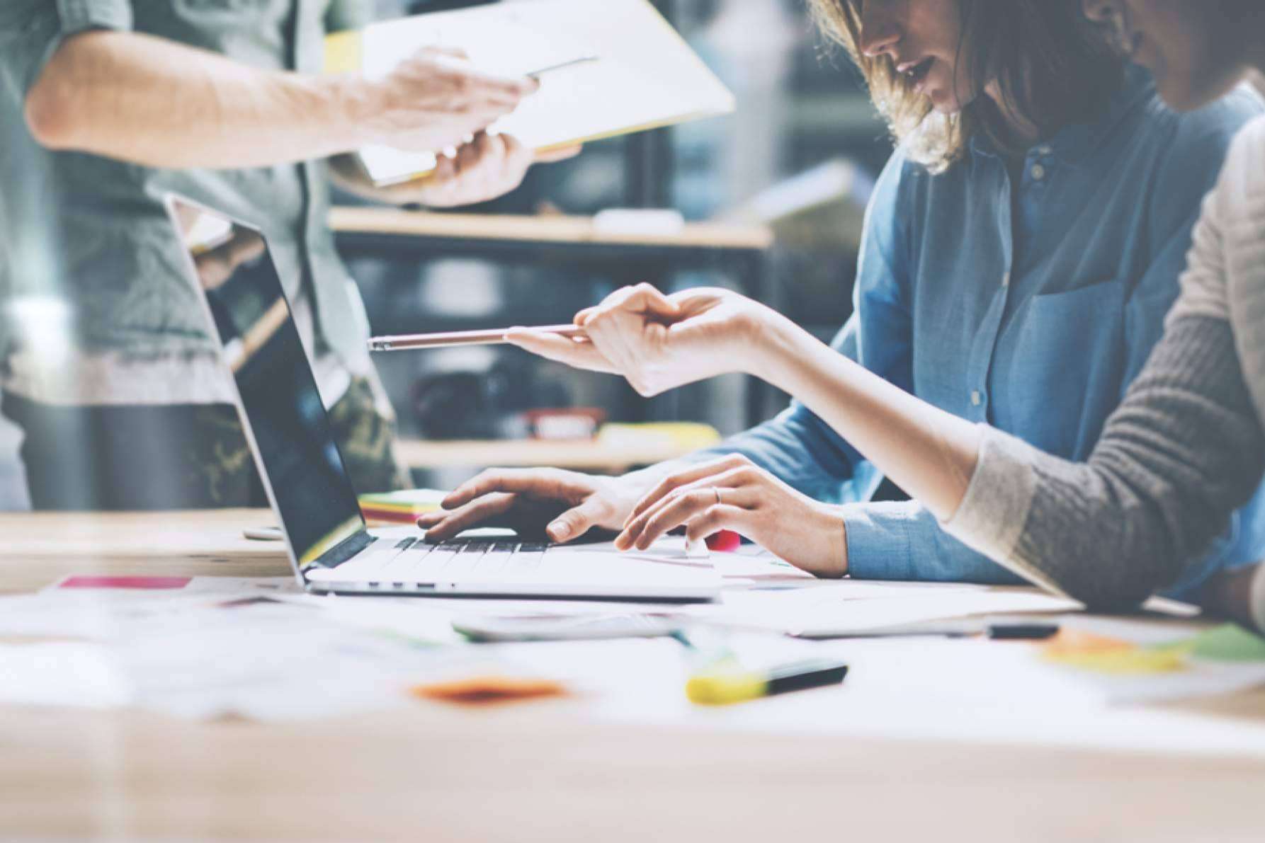 Brandarmies señala las ventajas para los negocios pequeños de llevar a cabo marketing de influencers