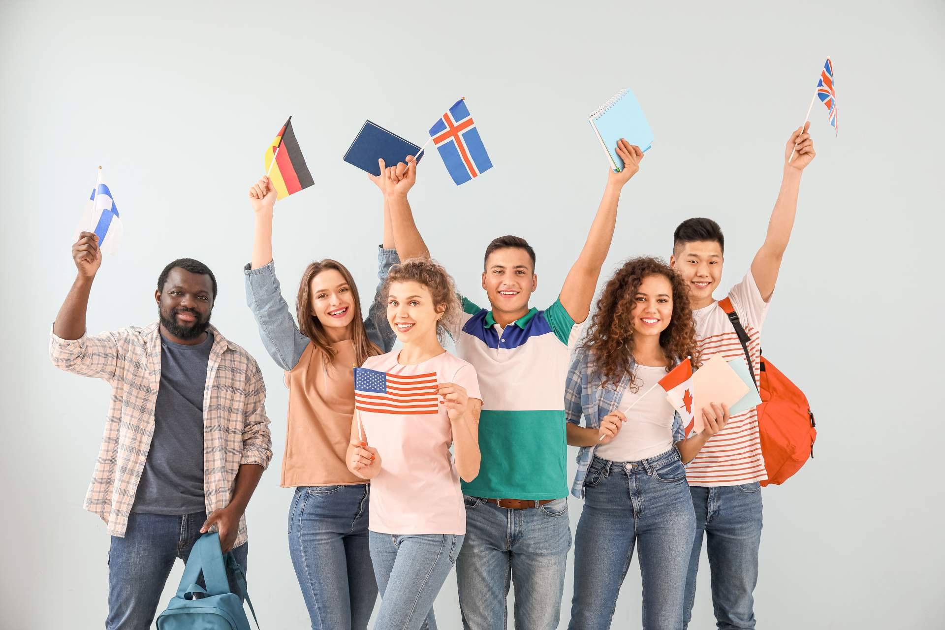 La agencia de estudios internacionales, KiwiHopp