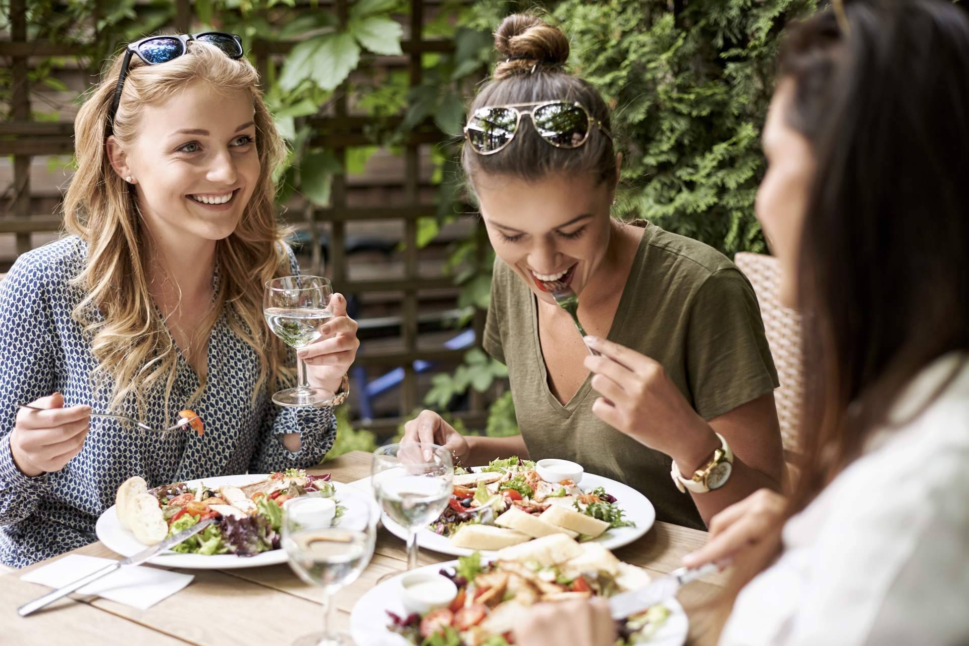 Incrementar la rentabilidad de un restaurante de cara al verano, con las claves de Oh My Business