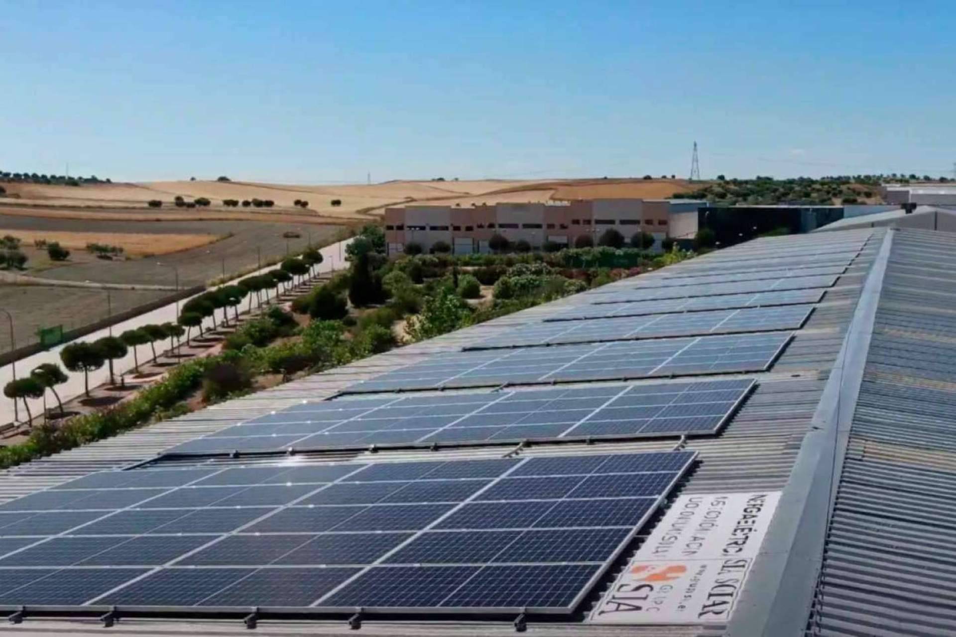 Uso de placas solares y artículos ecológicos en Vasomadrid