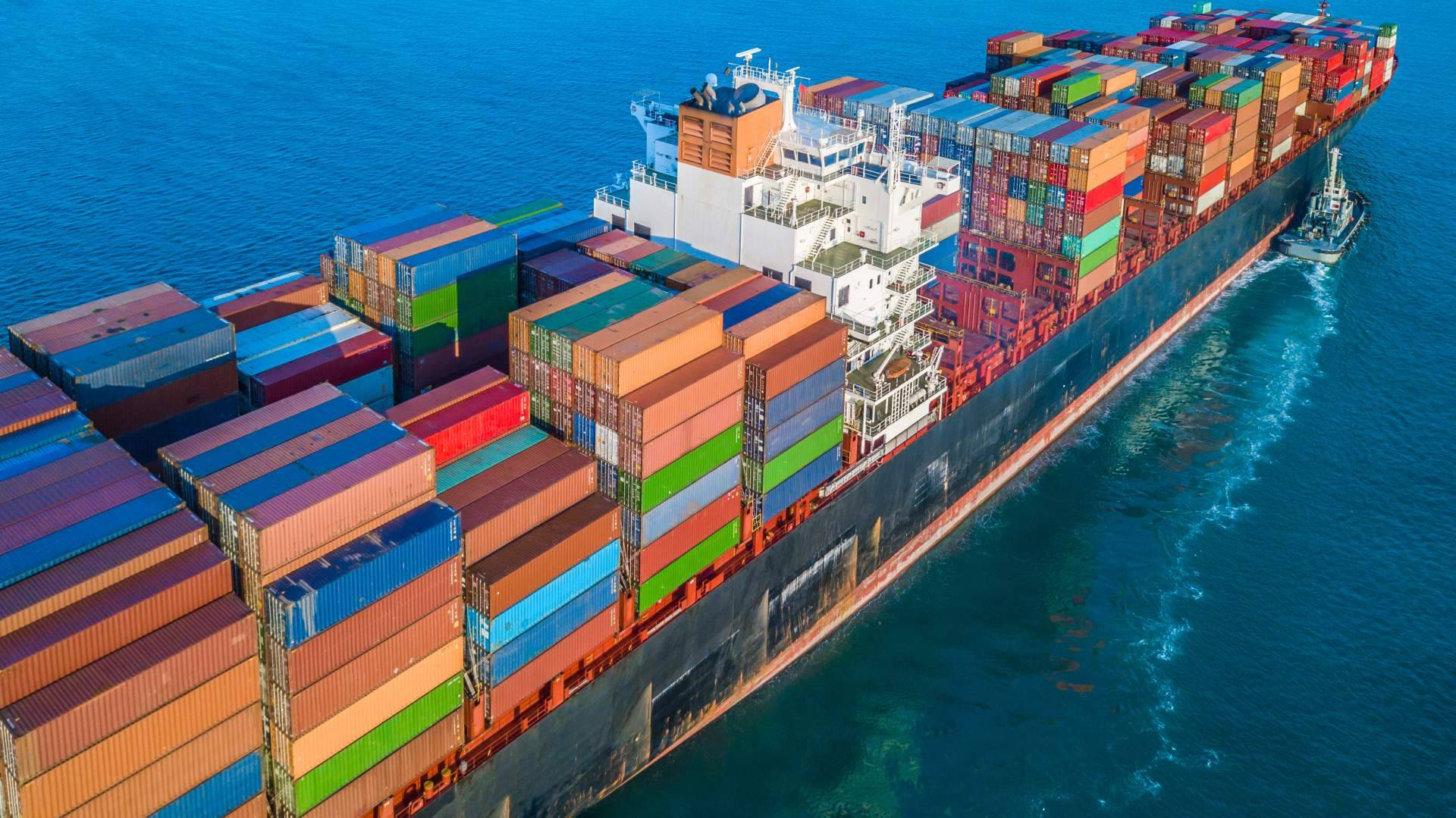 Transporte aéreo y marítimo de mercancías con la agencia de transporte internacional Acirfa Shipping