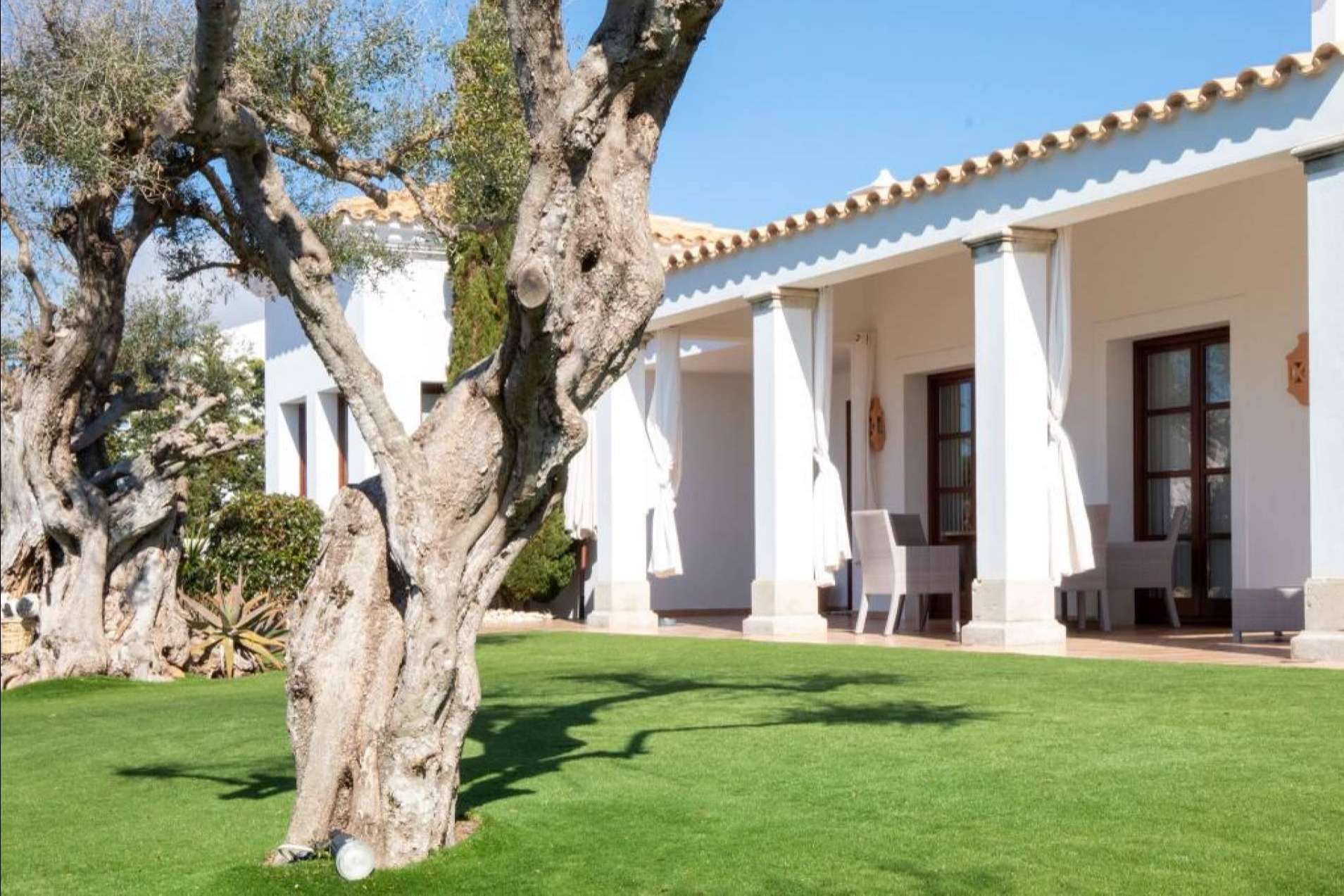 En Primera Línea y sus casas en venta en Ciutadella