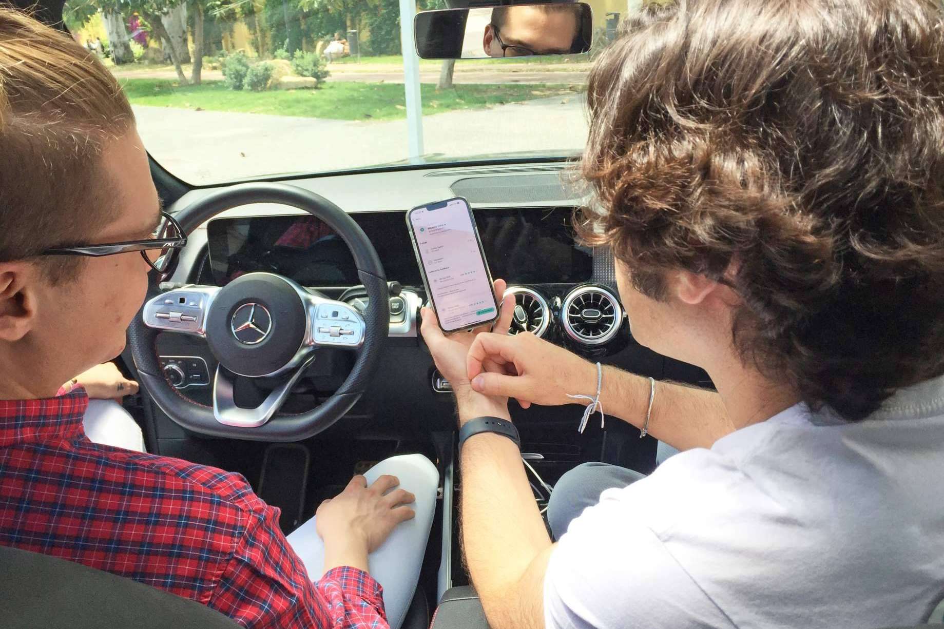 Encontrar el punto de carga para coche eléctrico en toda Europa con Zeemcoin