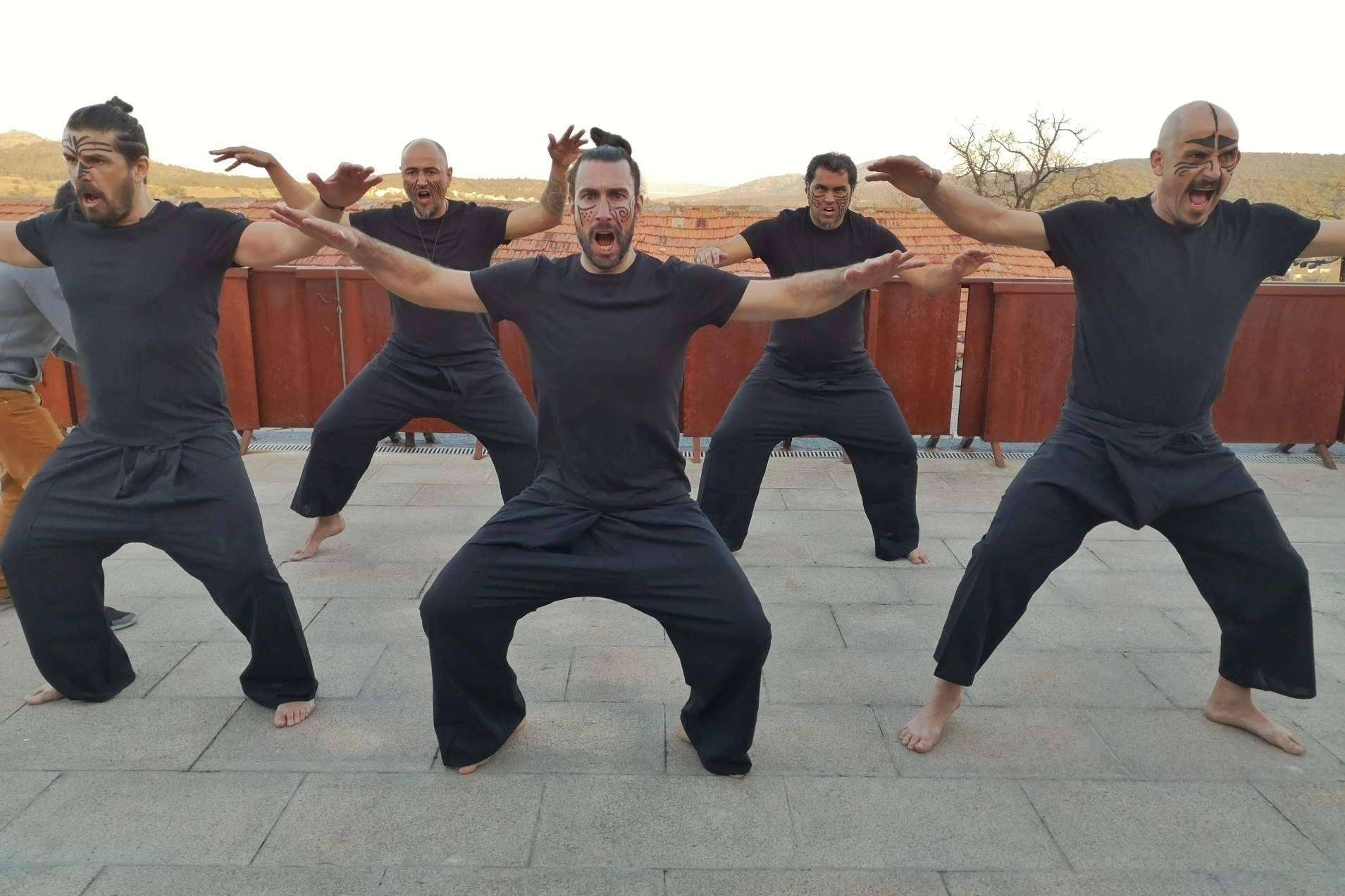Motivar y unir equipos de trabajo con el Haka Maorí, por Team Building Percusión