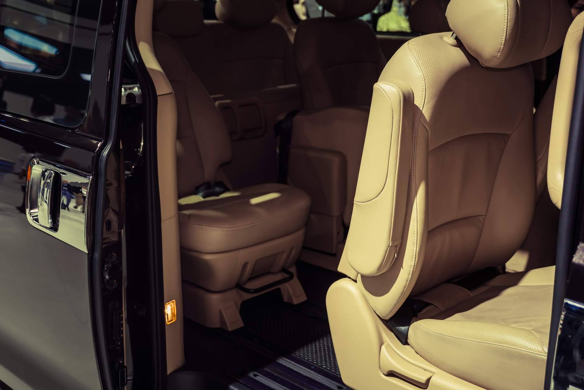 Transporte privado para unas vacaciones en Ibiza con Alpha VIP Transfer