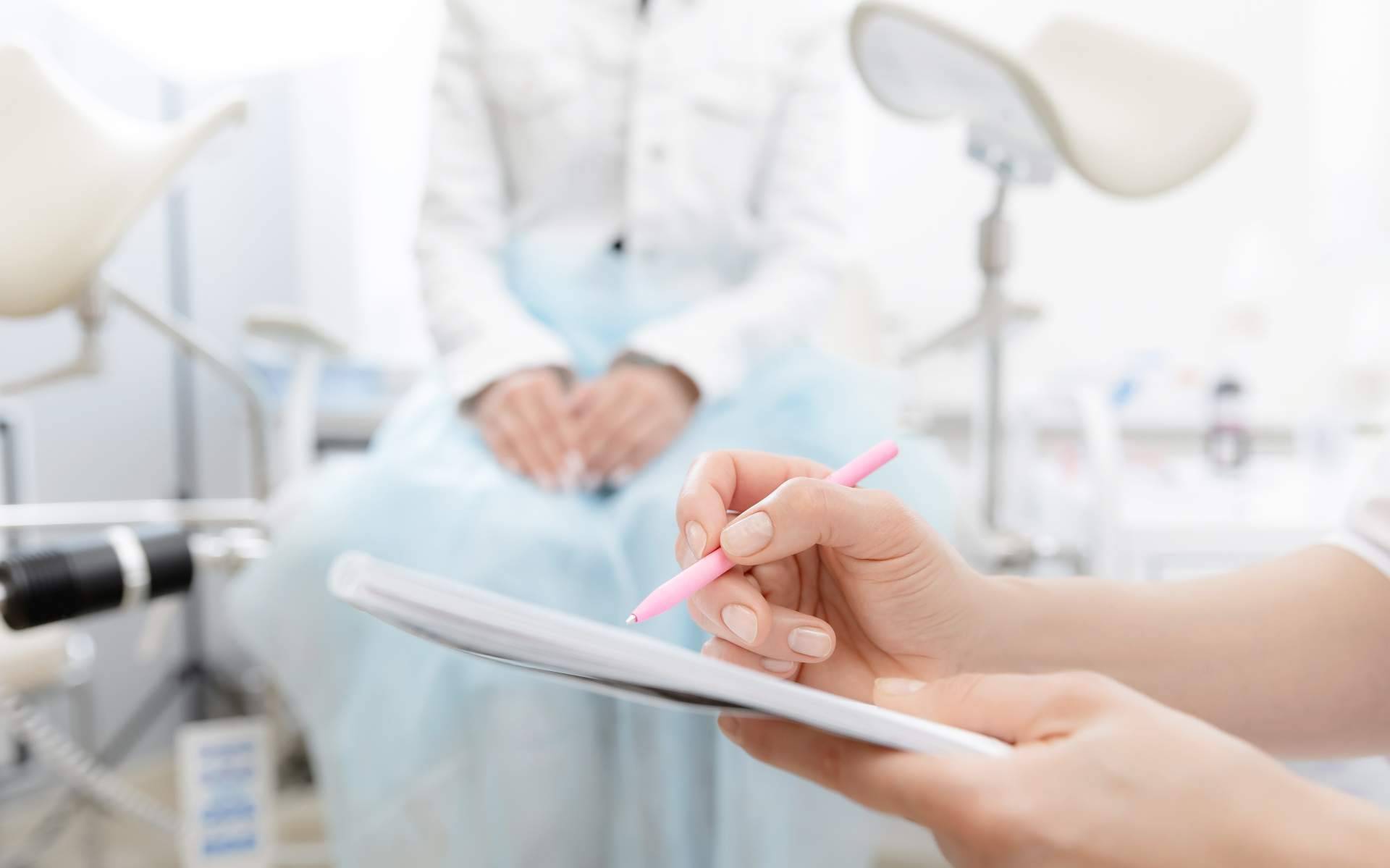 Beneficios de contar con un ginecólogo en las diferentes etapas de vida de una mujer, por el Doctor Ramón Usandizaga