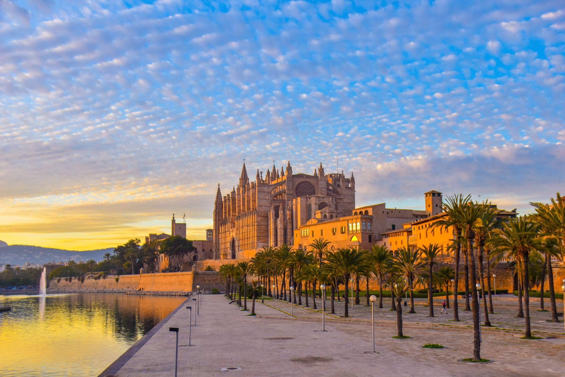 ¿Dónde encontrar casas y apartamentos con encanto en Mallorca? ISholidays.com