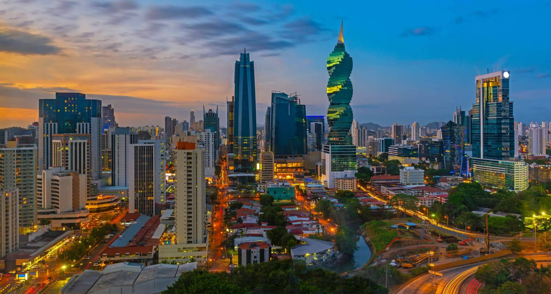Hacer negocios e invertir en Panamá, por Grupo Los Pueblos