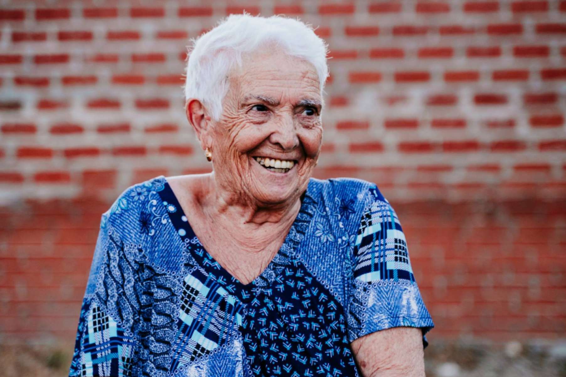 El caso de una mujer de 78 años que logra exonerar una deuda de 32.000€ gracias a la Ley de la Segunda Oportunidad con el despacho Quita Deudas