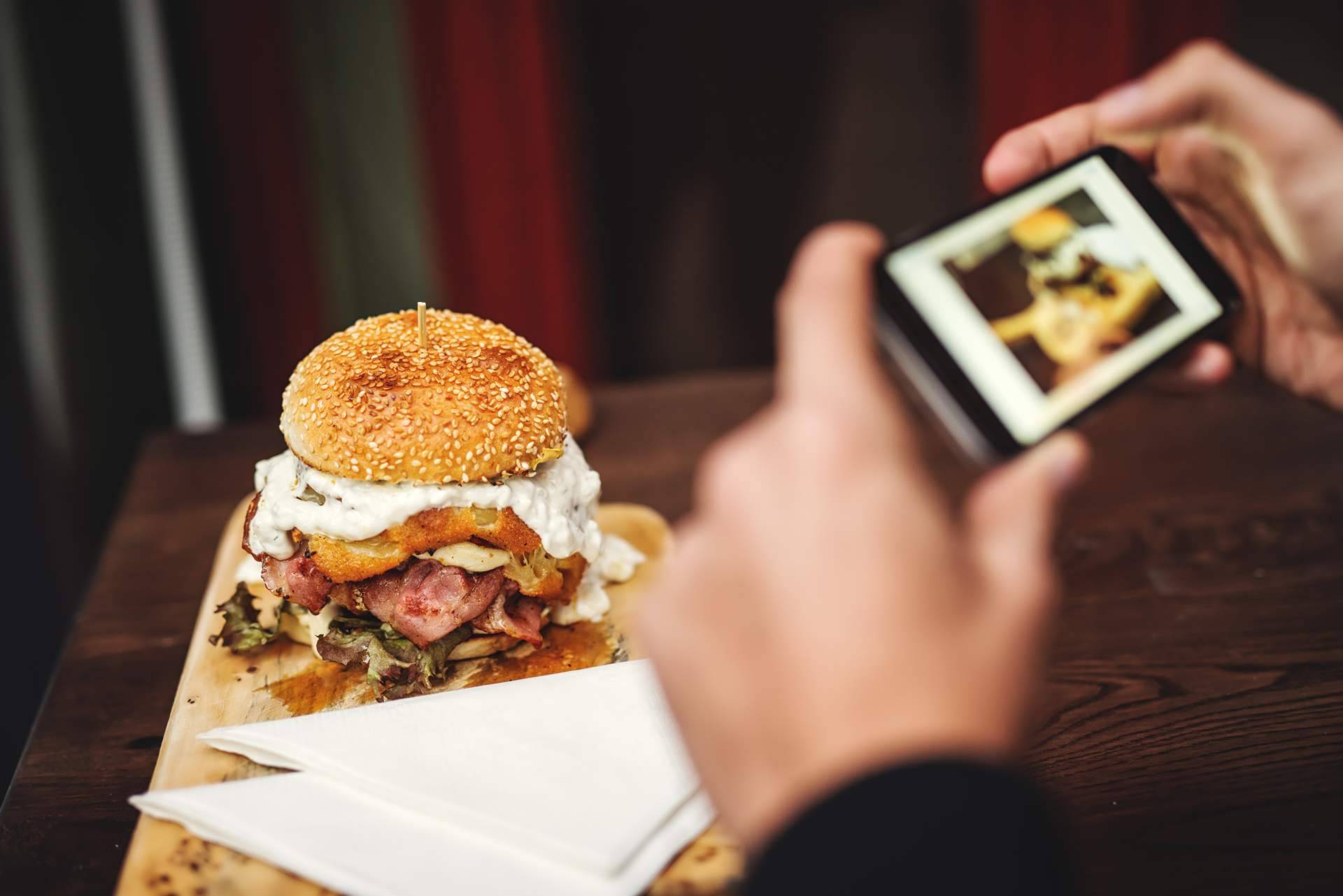 Creadores de contenido gastronómico, los influencers en el mundo de la comida