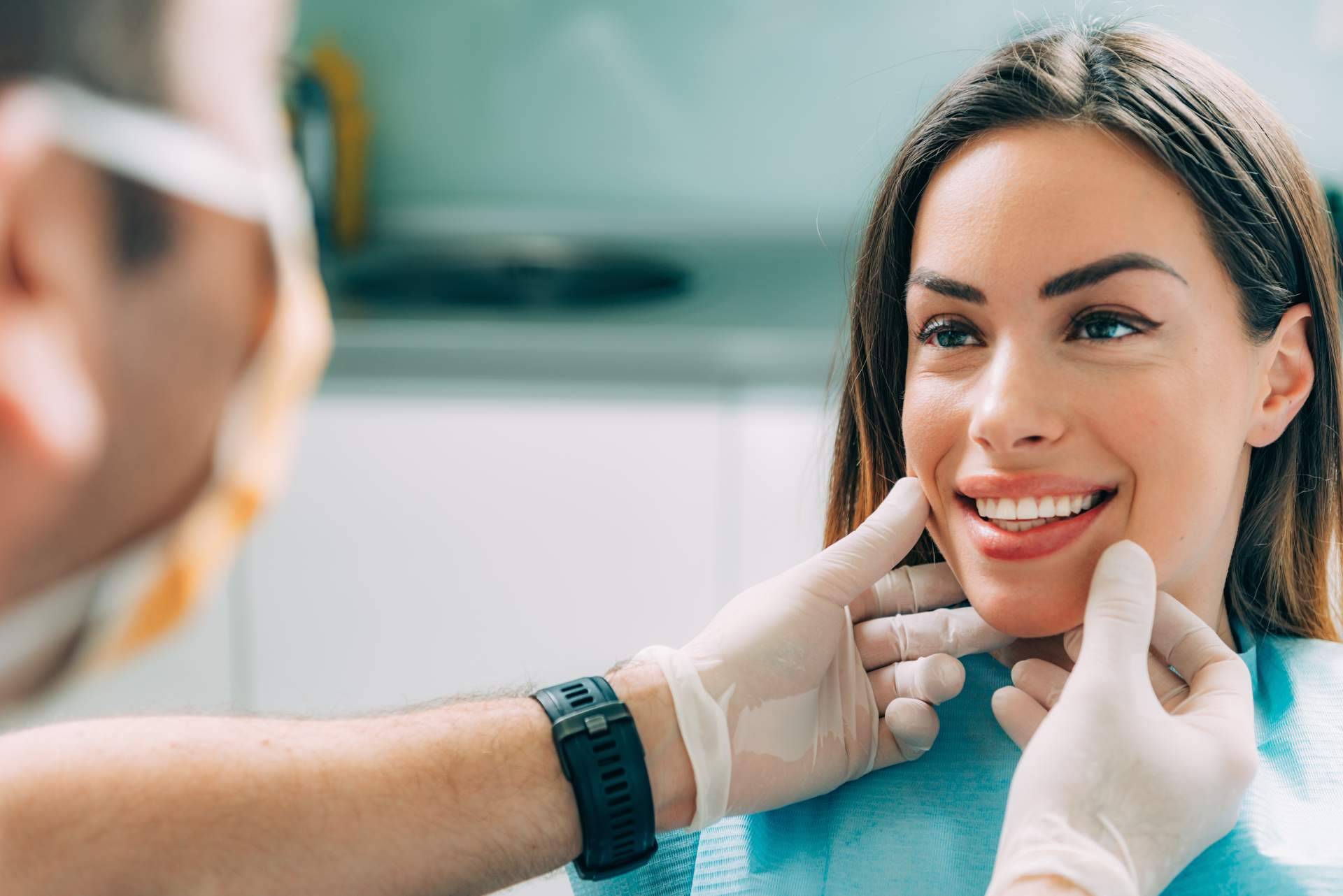 Especialistas en estética dental Barcelona, Carlos Saiz Smile