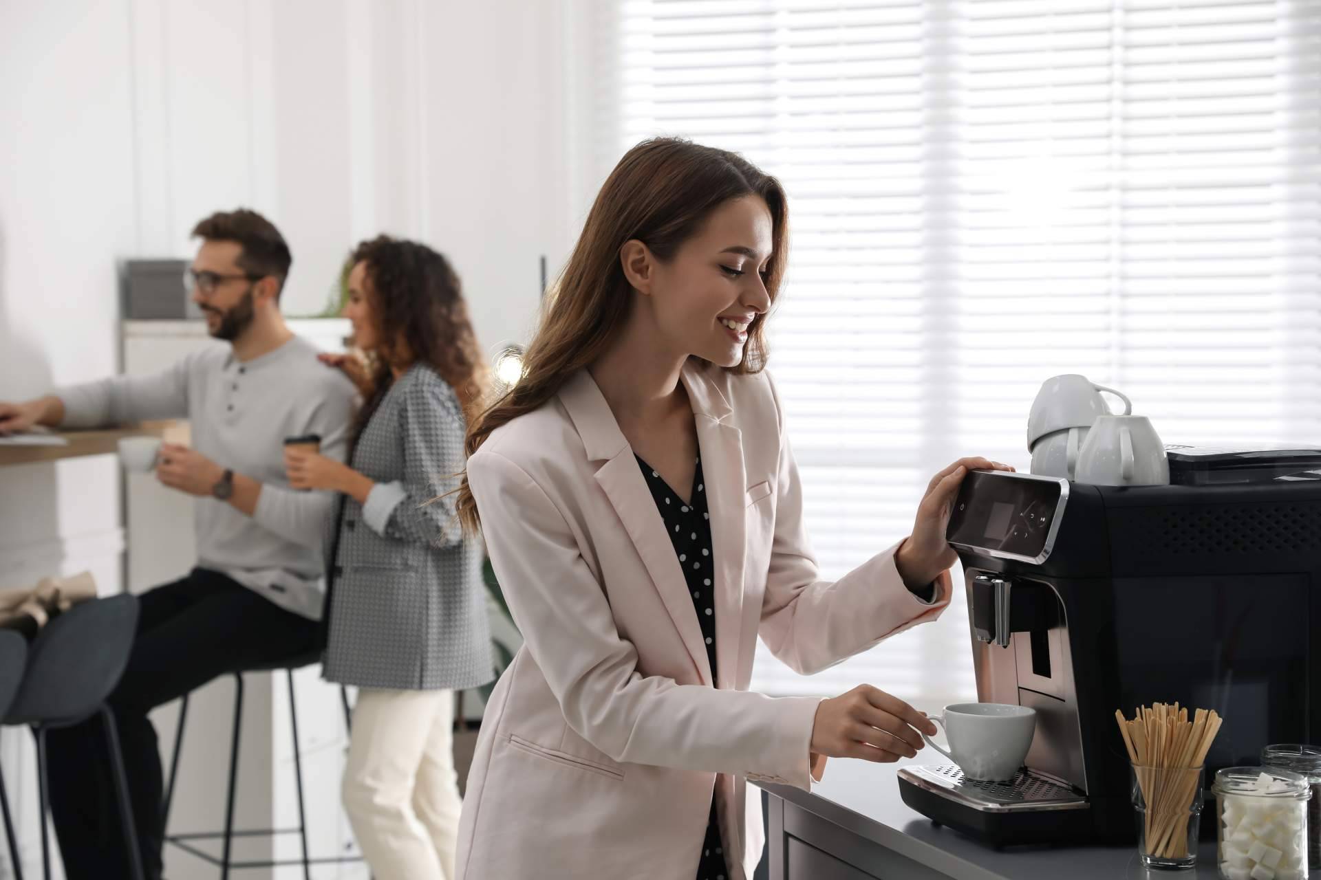 Cafeteras para oficinas para un mejor bienestar laboral, con Fresh Ocs