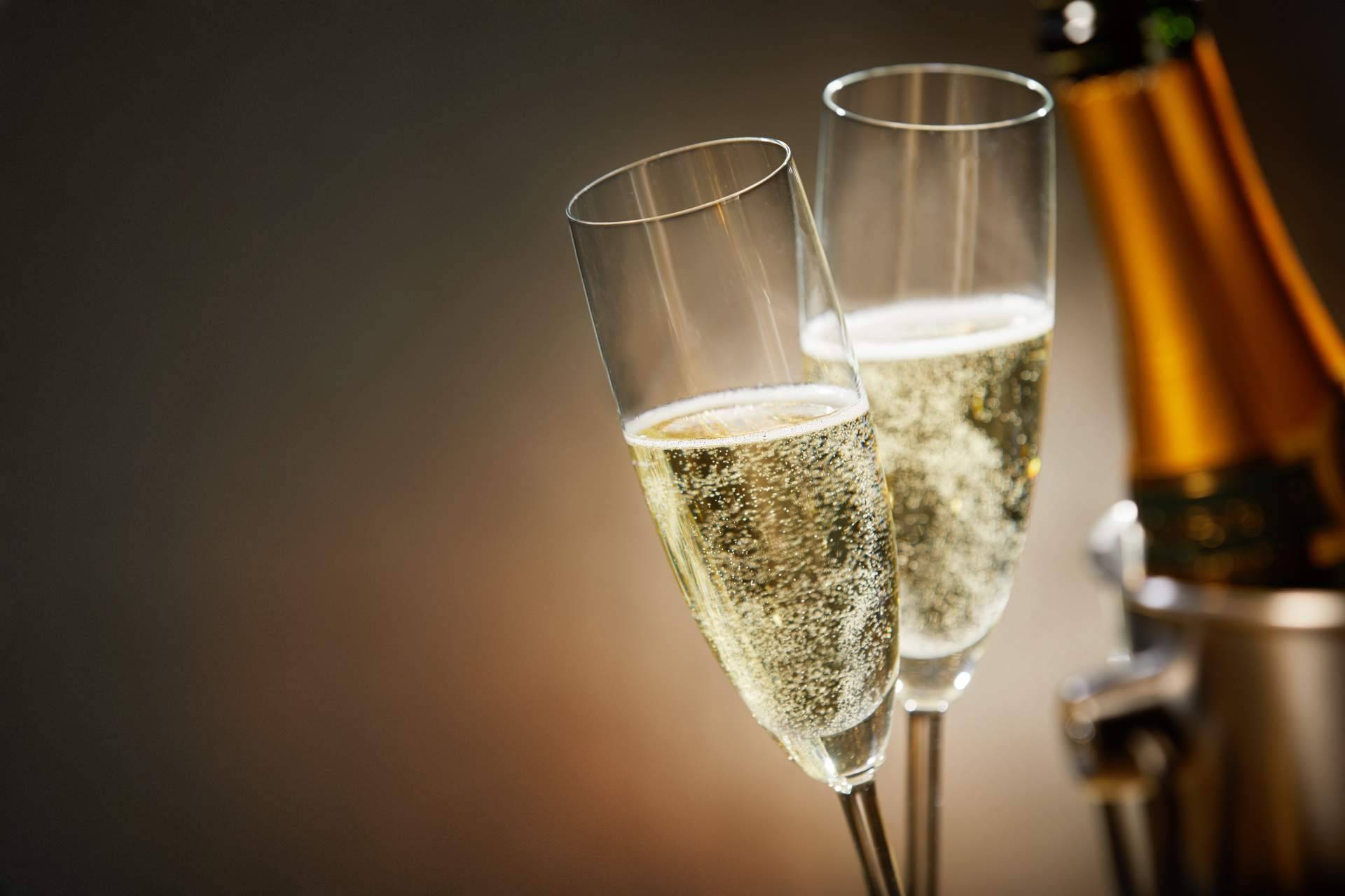¿Qué diferencias hay entre el champagne francés y el cava?, por La Tintorería Vinoteca