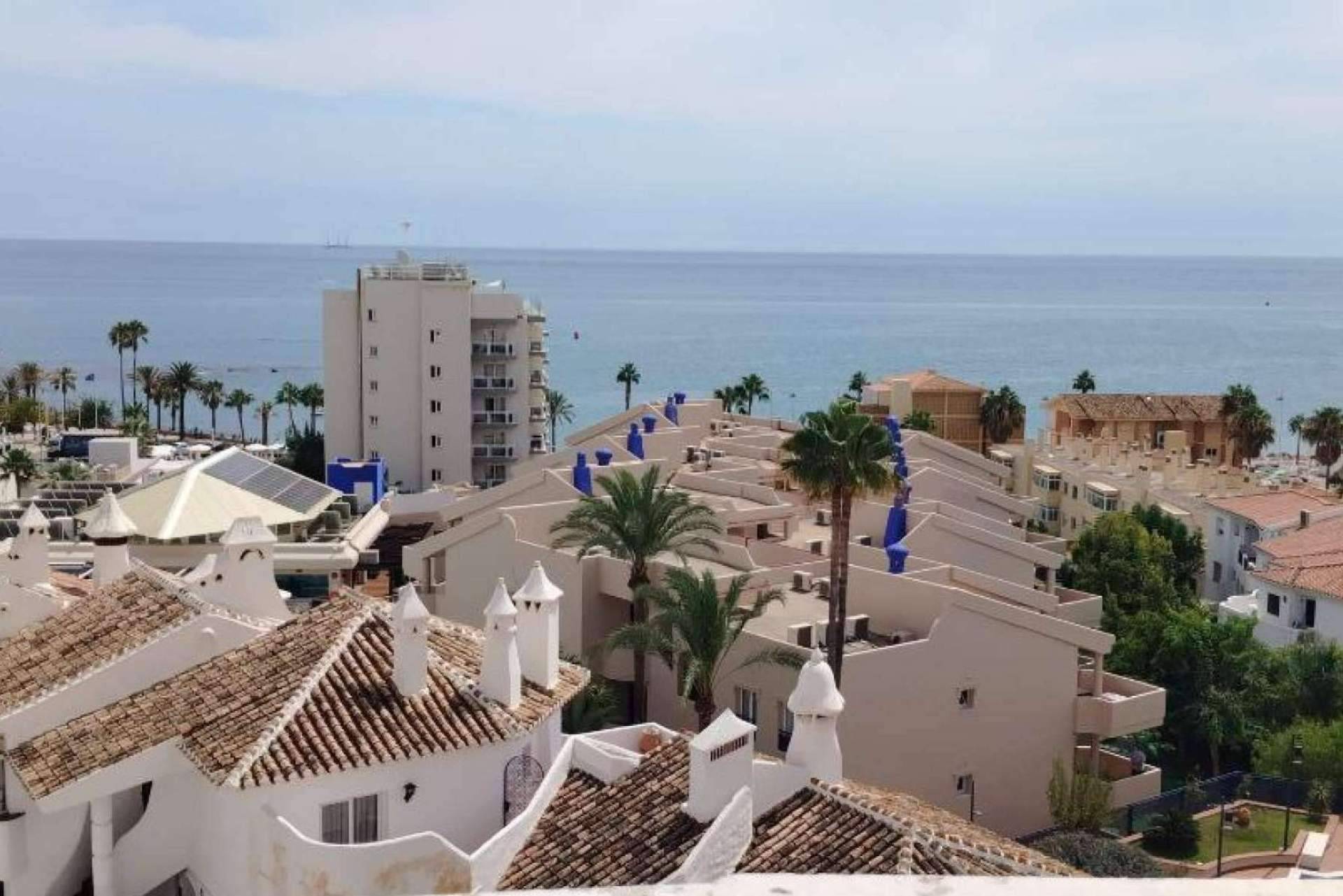 Los espacios y servicios que pone a disposición el Hotel Betania en Benalmádena Costa