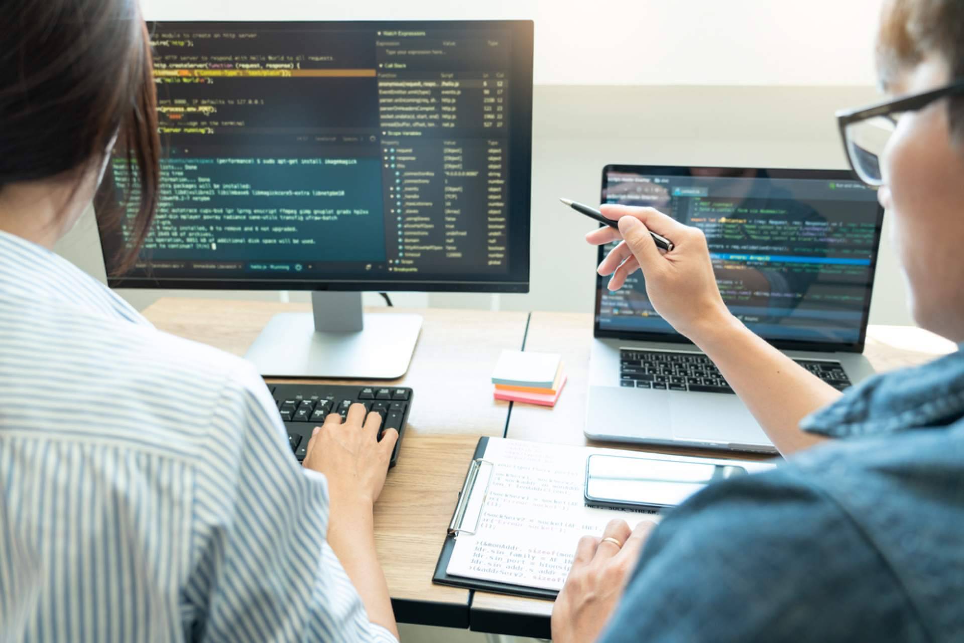 Desarrollo software de gestión de contenidos a medida con Devmunity