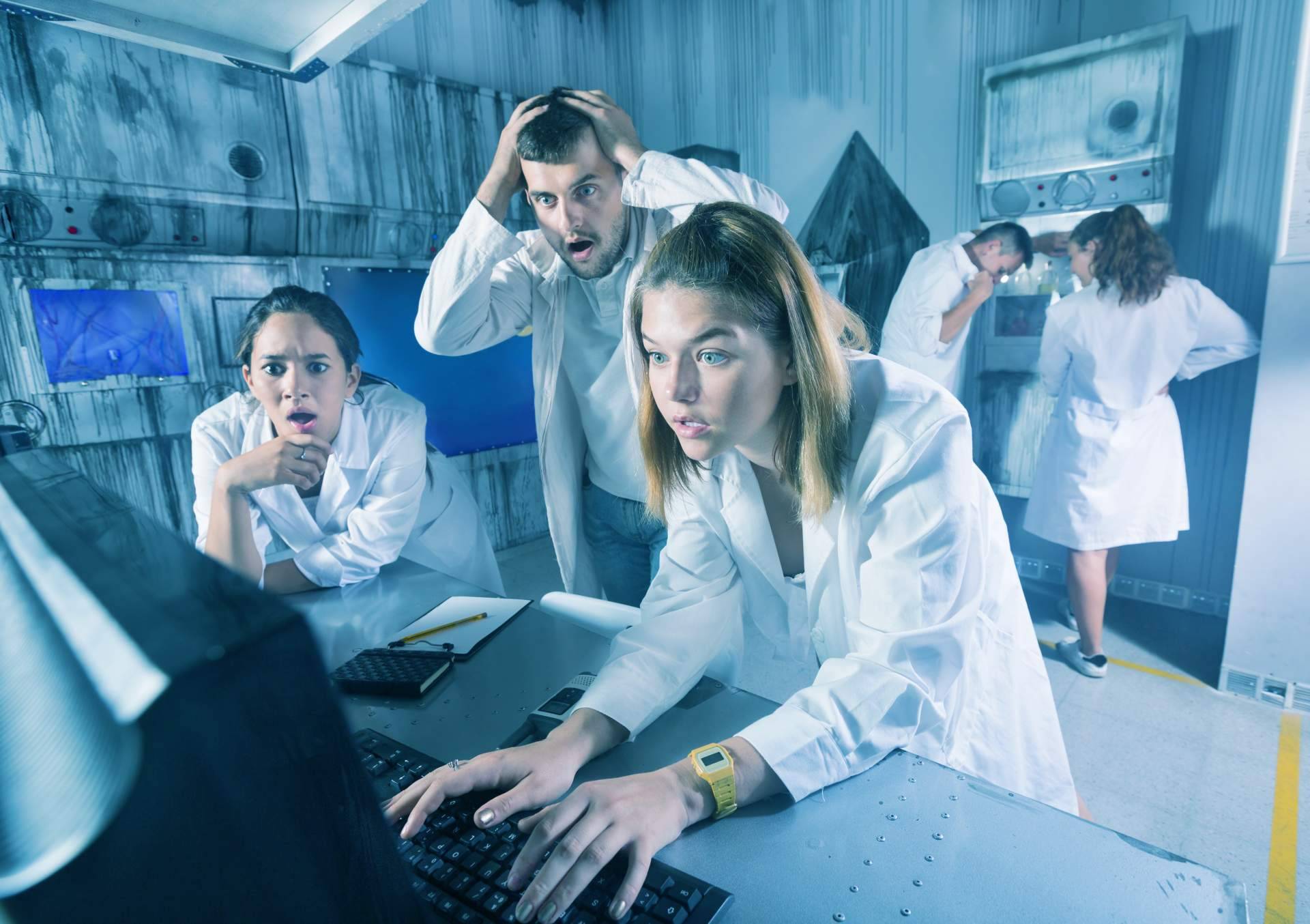 Enigma Exprés cuenta con un equipo especializado en el desarrollo de escape room Madrid
