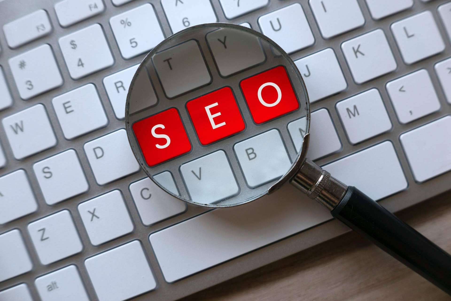 ¿Por qué es importante posicionar una página web en los buscadores?