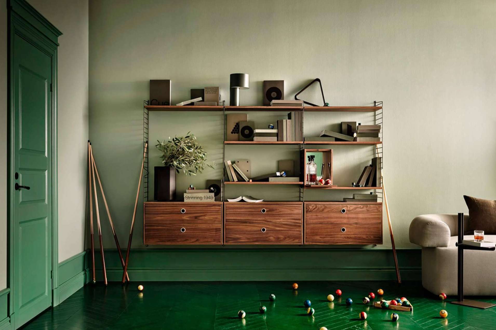 ¿Cómo decorar la habitación con las estanterías que se encuentran en Midimal Shop?