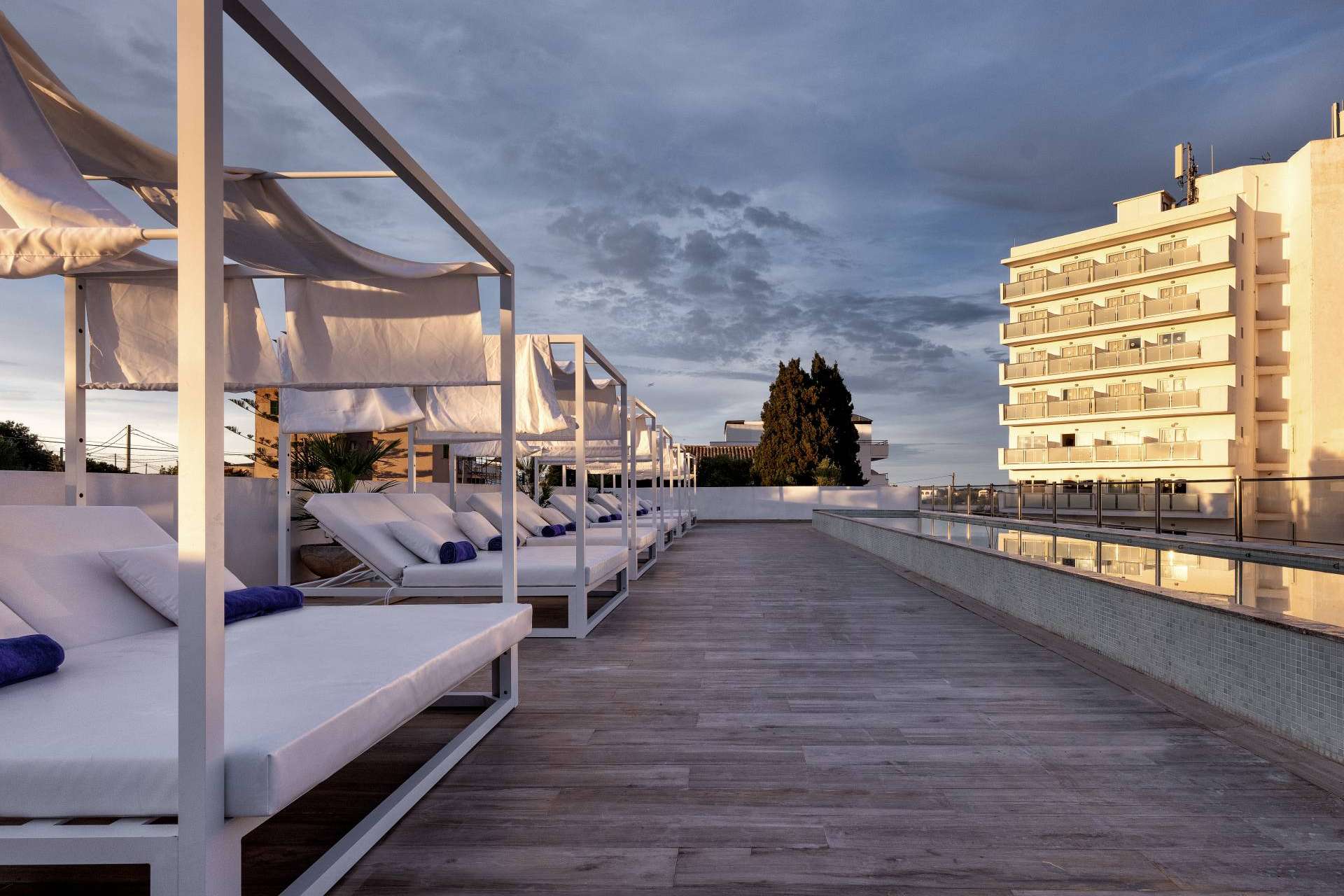Gracias a una Estrategia de Comercialización Sobresaliente, Zero Drach del Mar Hotel en Porto Cristo Supera las Previsiones de Ocupación en su Temporada Inaugural