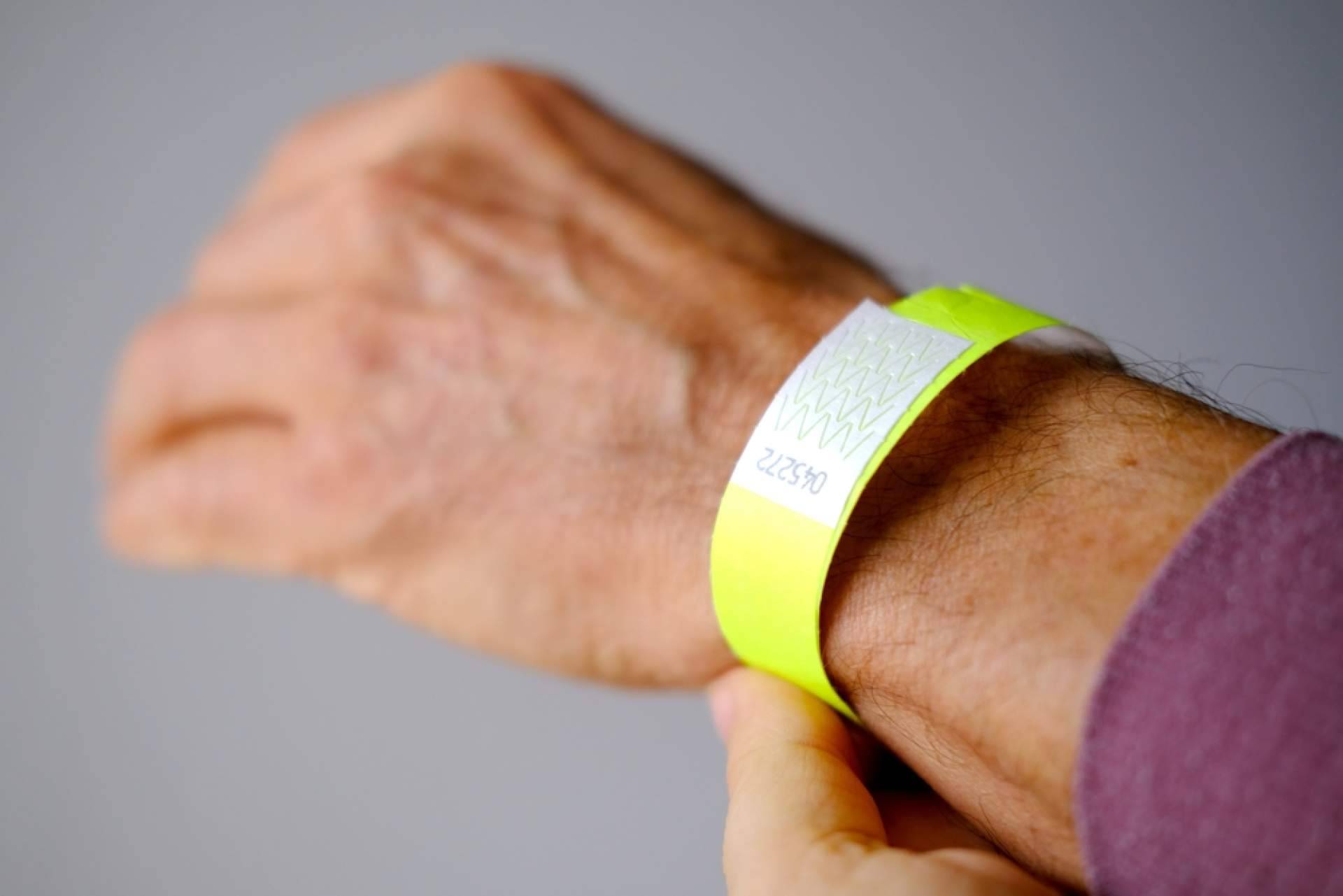 Pulseras Para Discotecas presenta diferentes tipos de pulseras para eventos