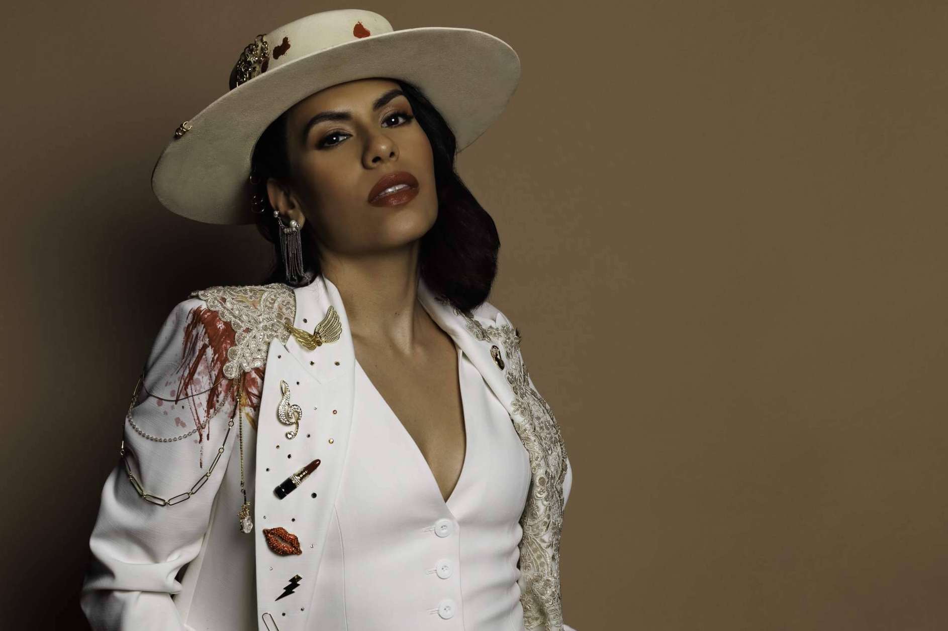 Alejandra Belén lanzará un poemario en el mes de octubre