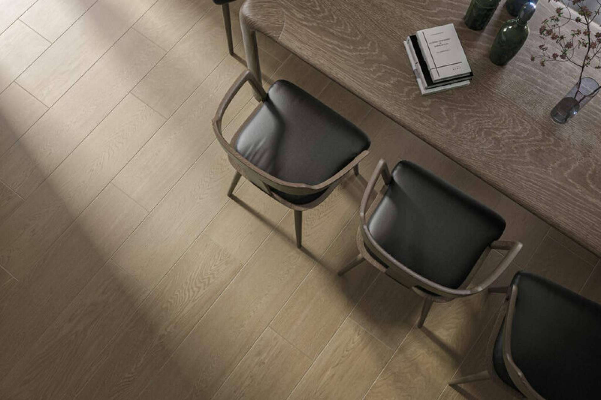 Modelos de suelo porcelánico de imitación de madera, de la mano de Interazulejo