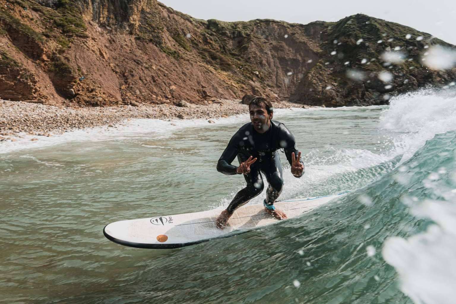 Entrevista con la marca que necesita cualquier surfista principiante, Flysurf