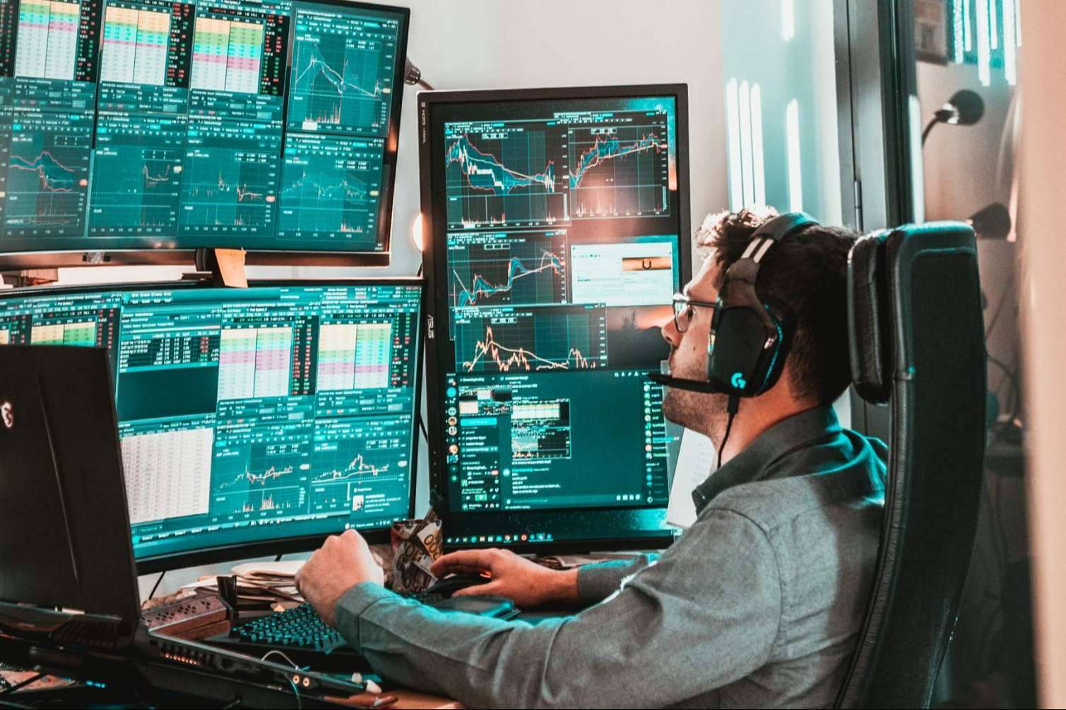 Conseguir 1 mes de regalo de sala de trading al contratar la formación teórica de Streaming Trading