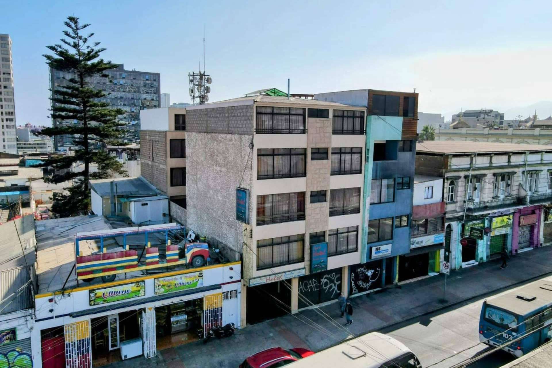 Alojamiento en el Hotel Antofagasta Centro con estacionamiento incluido