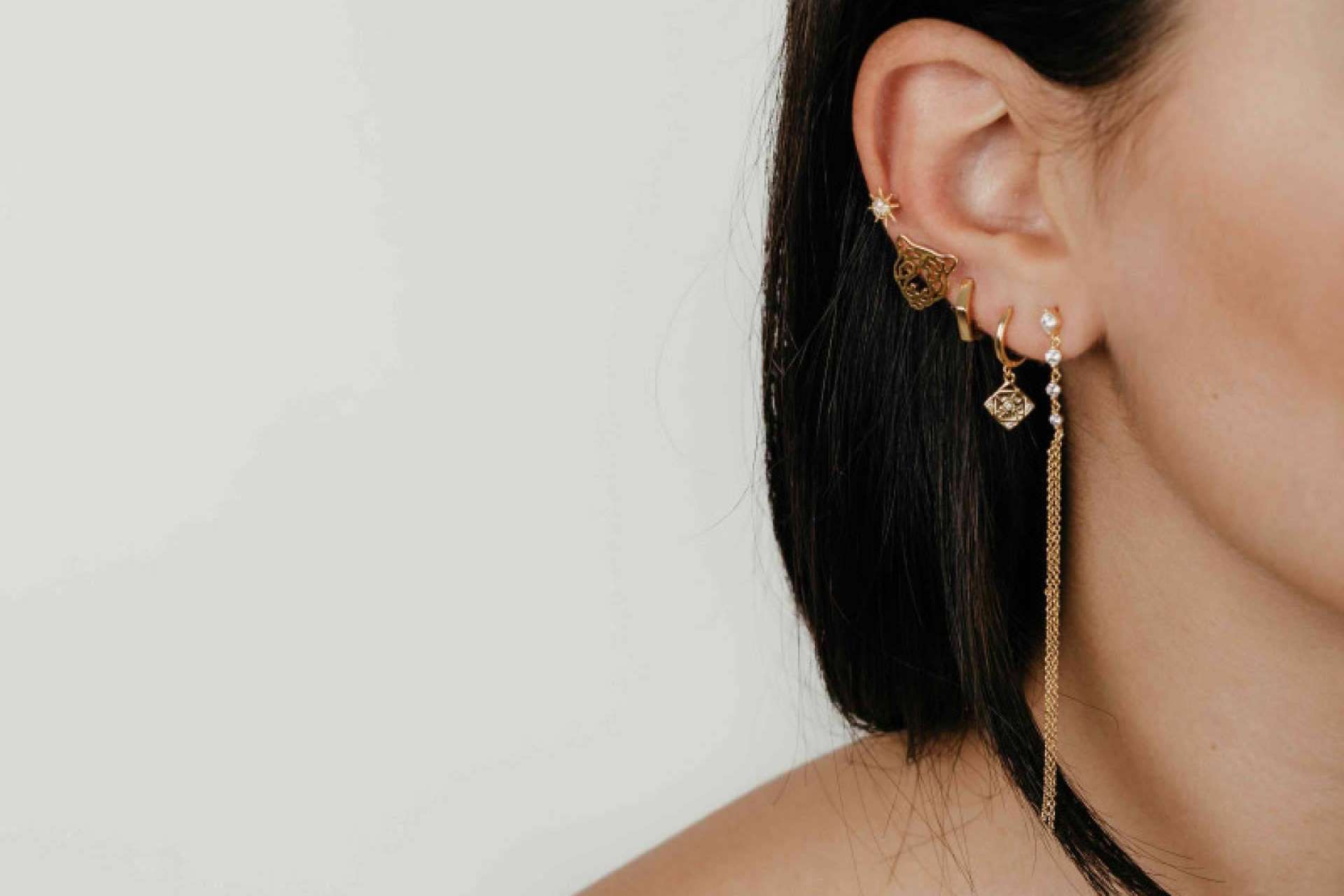Pendientes de plata, la forma más fácil de elevar un look este otoño