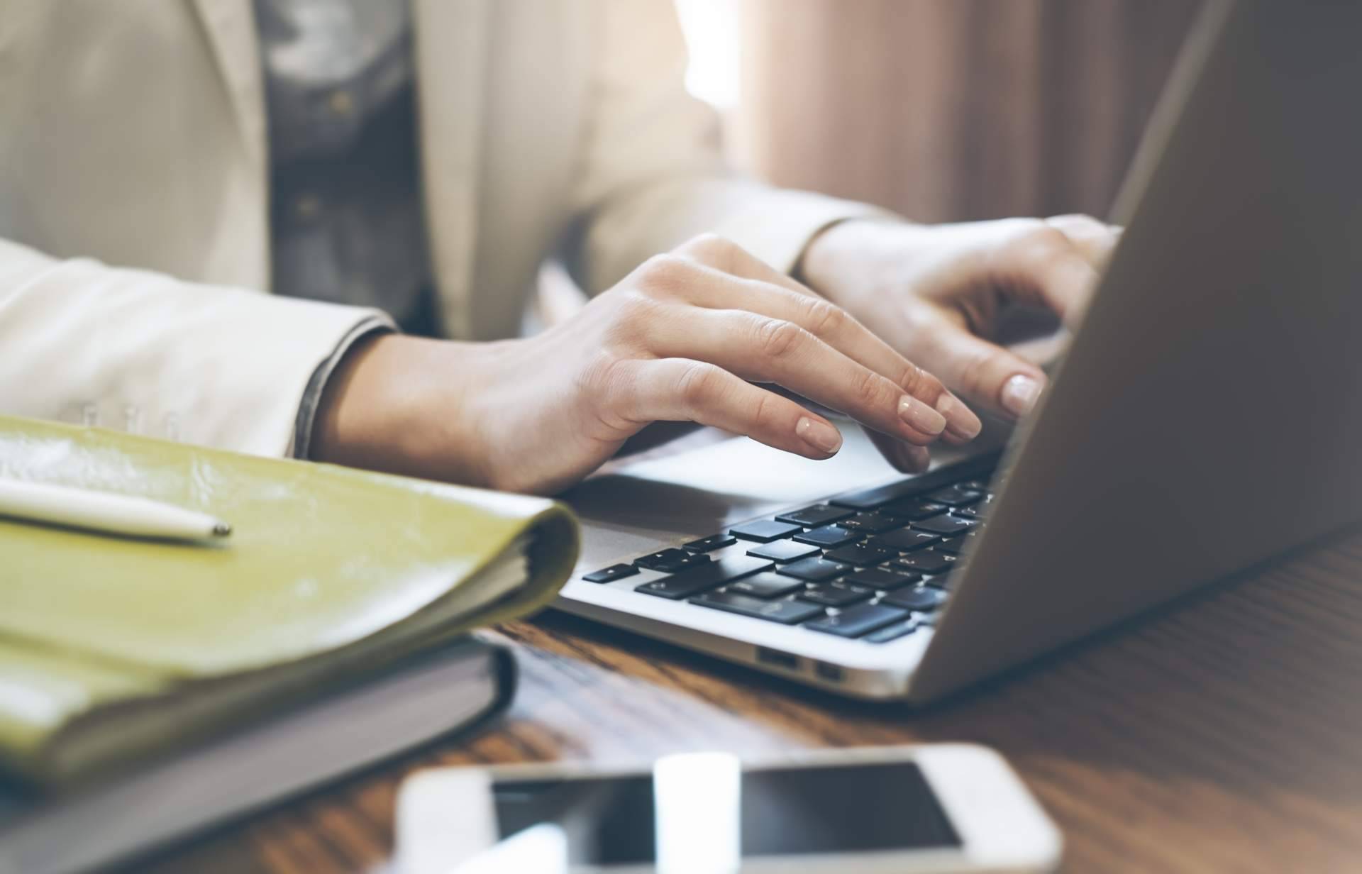 Link Formación Profesional, cursos de formación que puntúan en oposiciones o bolsas de empleo