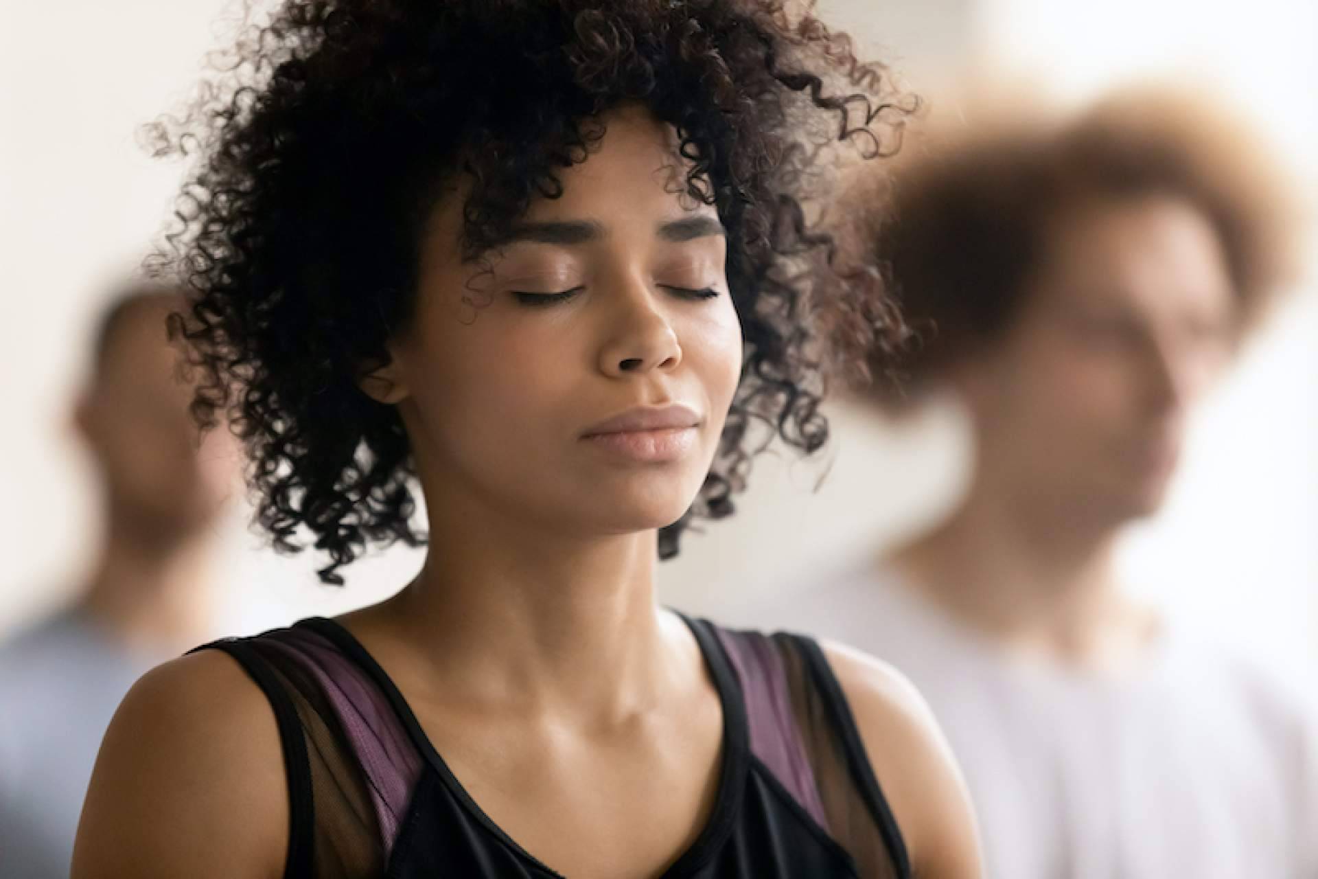 Una vida feliz con actitudes mindfulness, por Sentirme Mejor