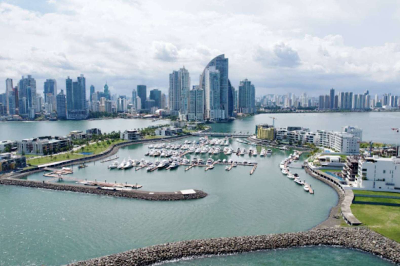 ¿Cómo invertir en Panamá desde el exterior?, de la mano de Grupo Los Pueblos
