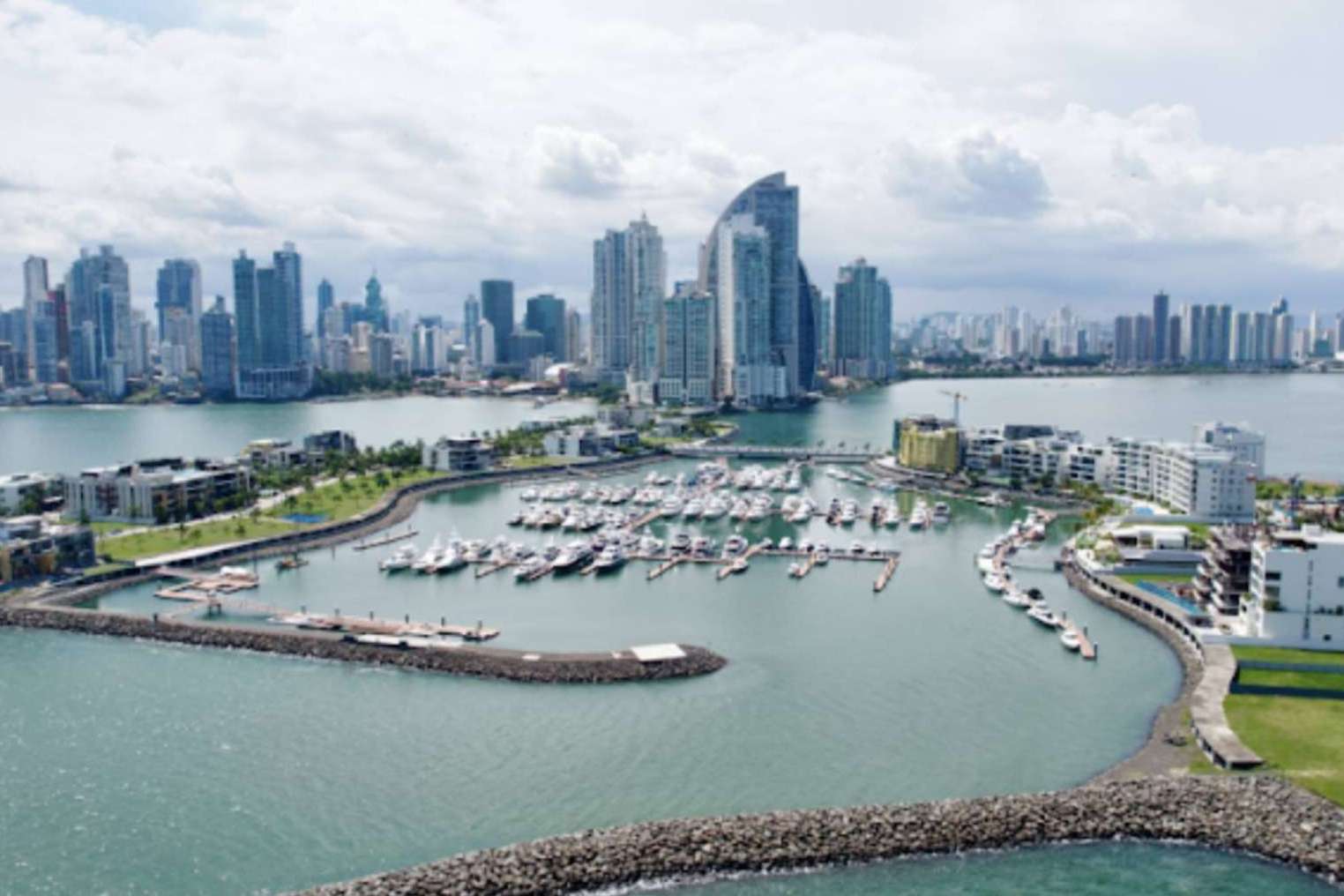 Grupo Los Pueblo; Invertir en Panamá siendo extranjero es una gran oportunidad