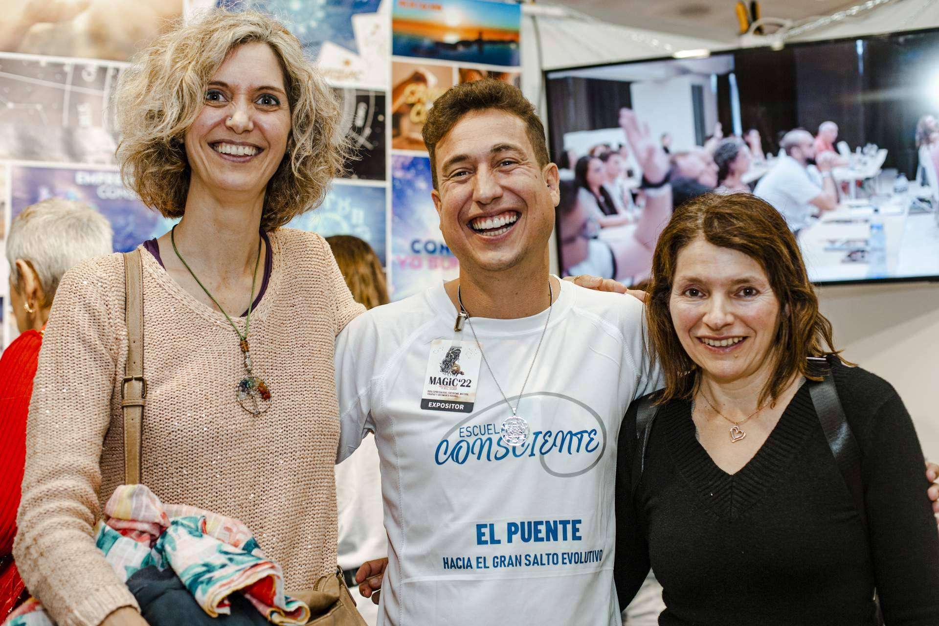 Escuela Consciente es una plataforma que se centra en crear un movimiento consciente