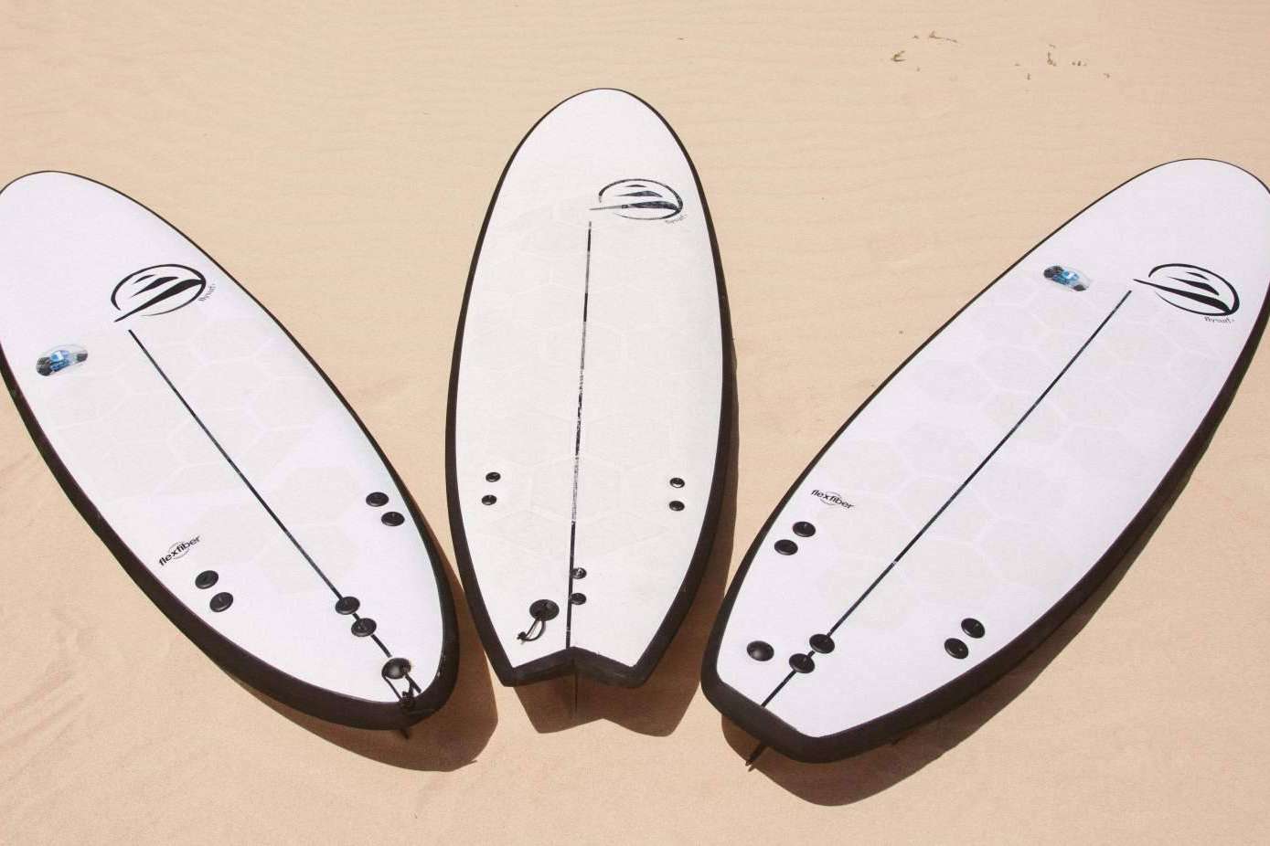 Aprender a surfear con Flysurf, un buen propósito de nuevo año