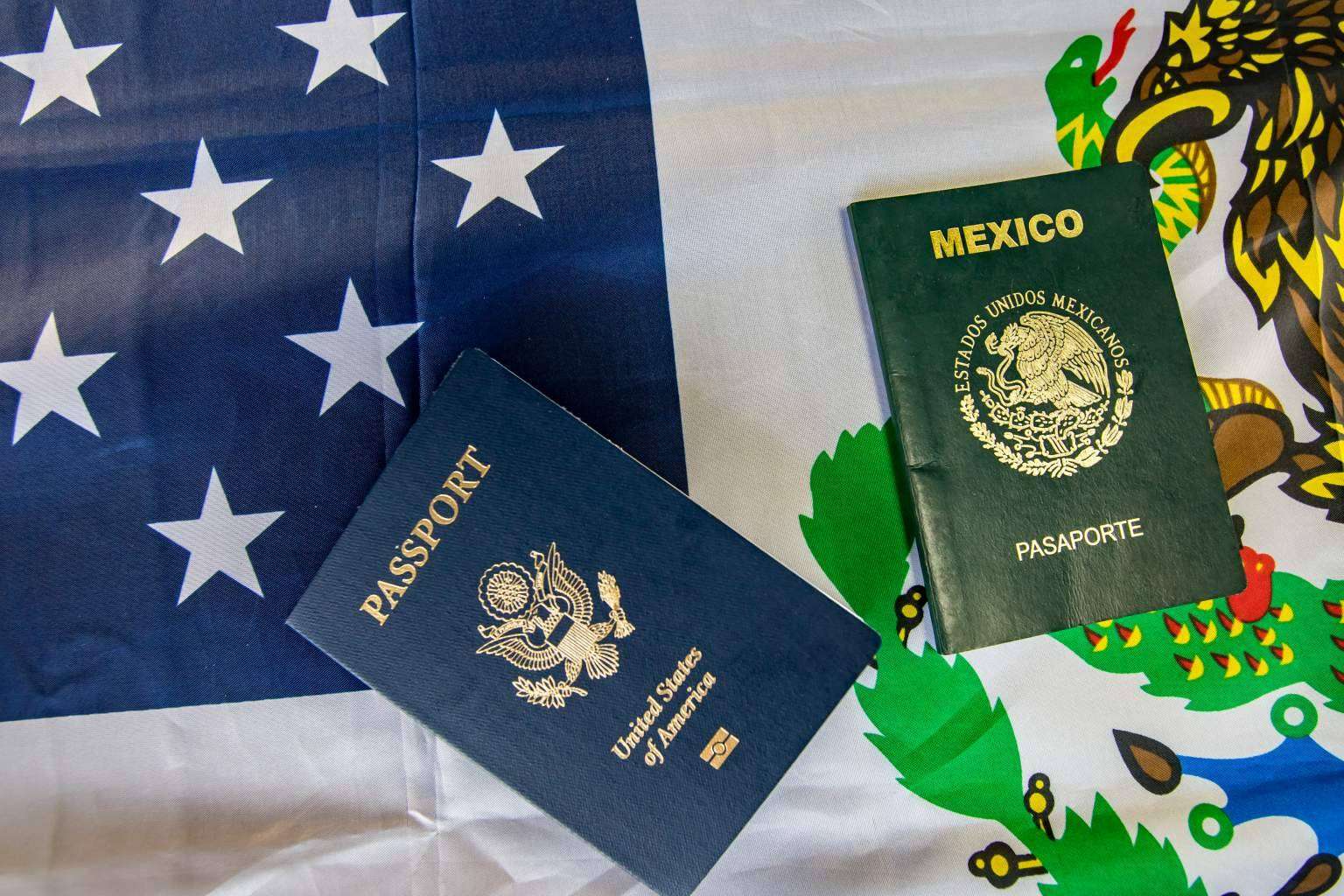 Abogados especializados en el área migratoria binacional, Doble Nacionalidad Express