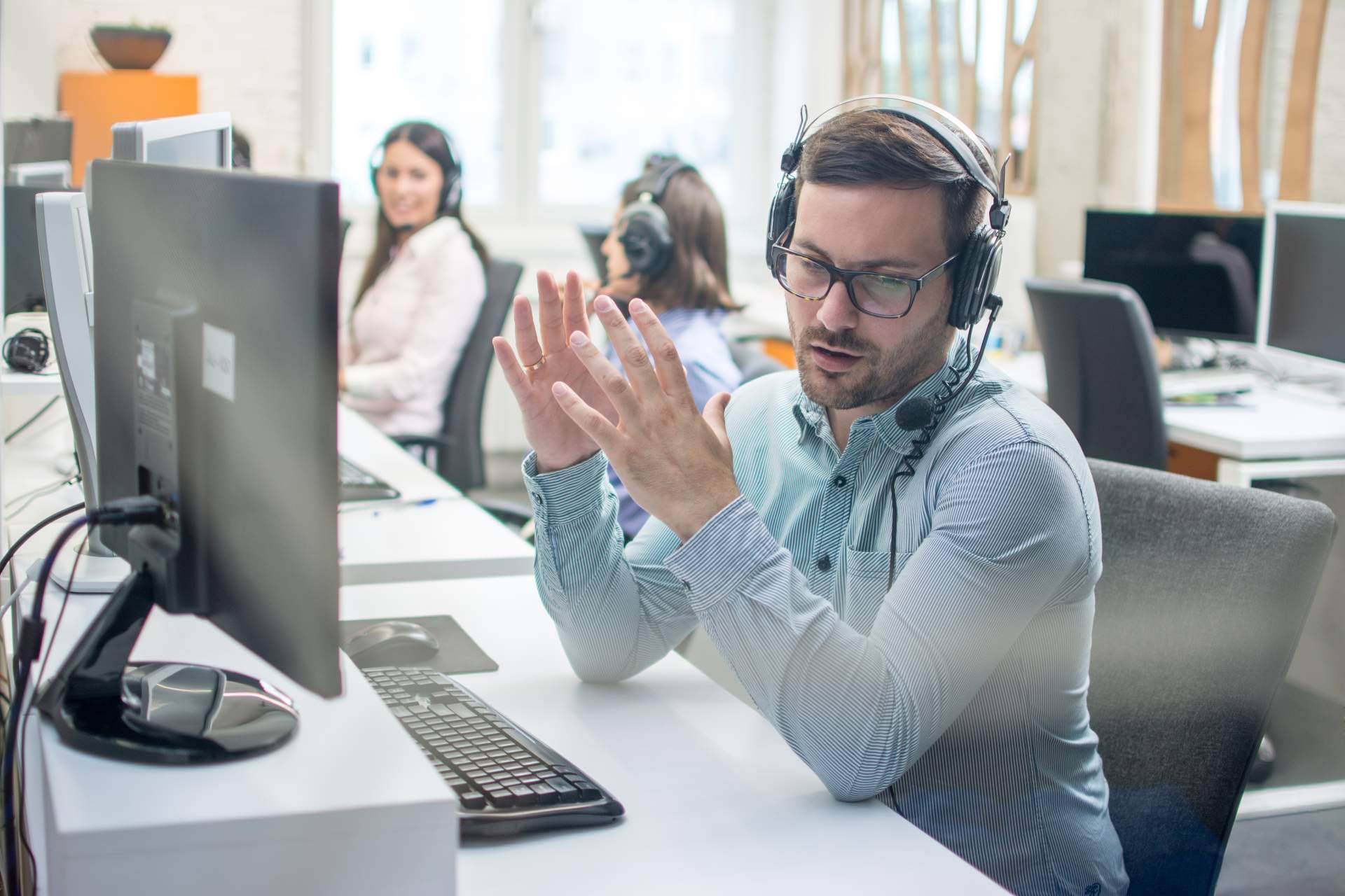 Un call center automatizado y los 10 tipos de empresas que impulsarán su éxito con su implementación