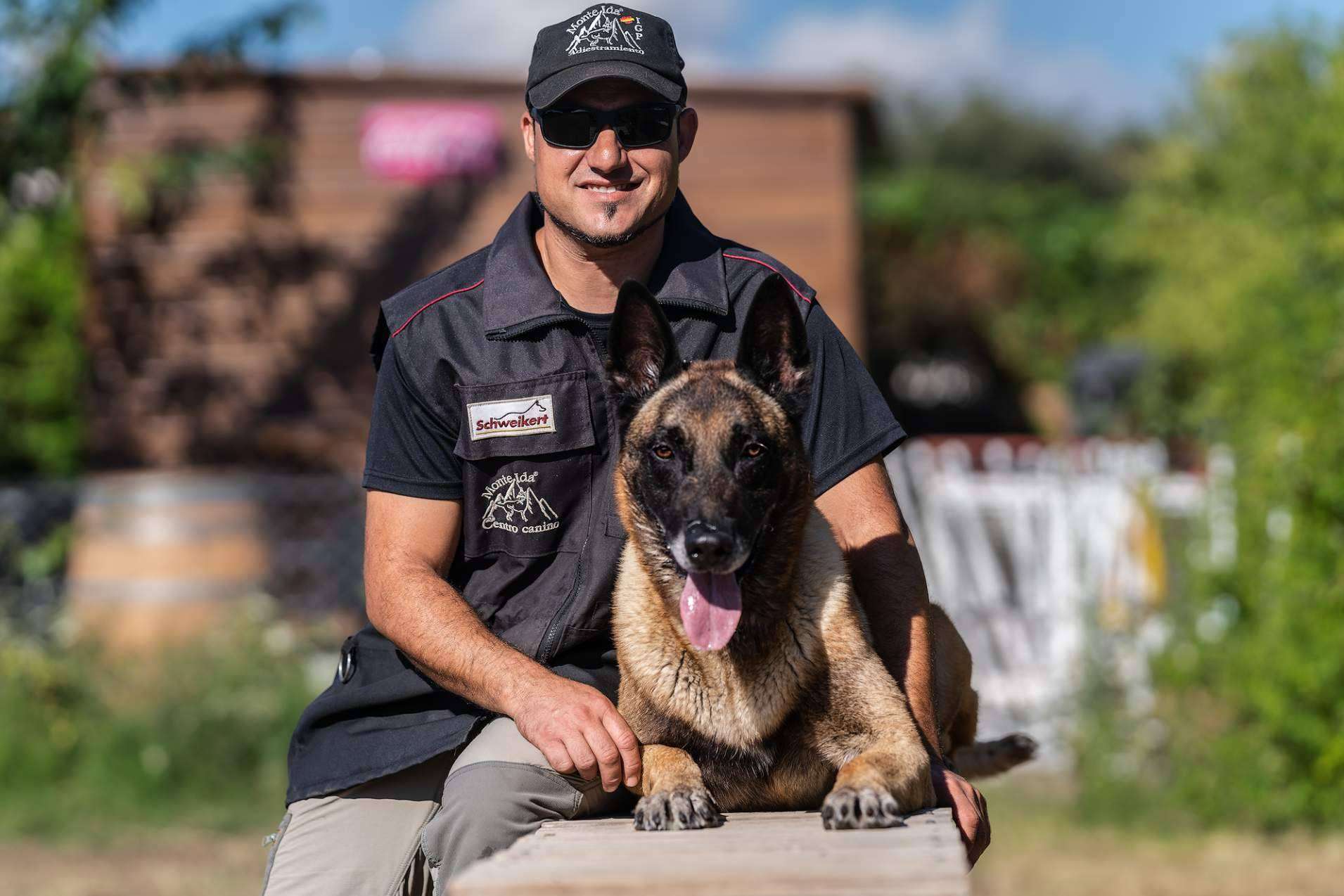 Curso de adiestramiento canino ofrecido por Monte Ida