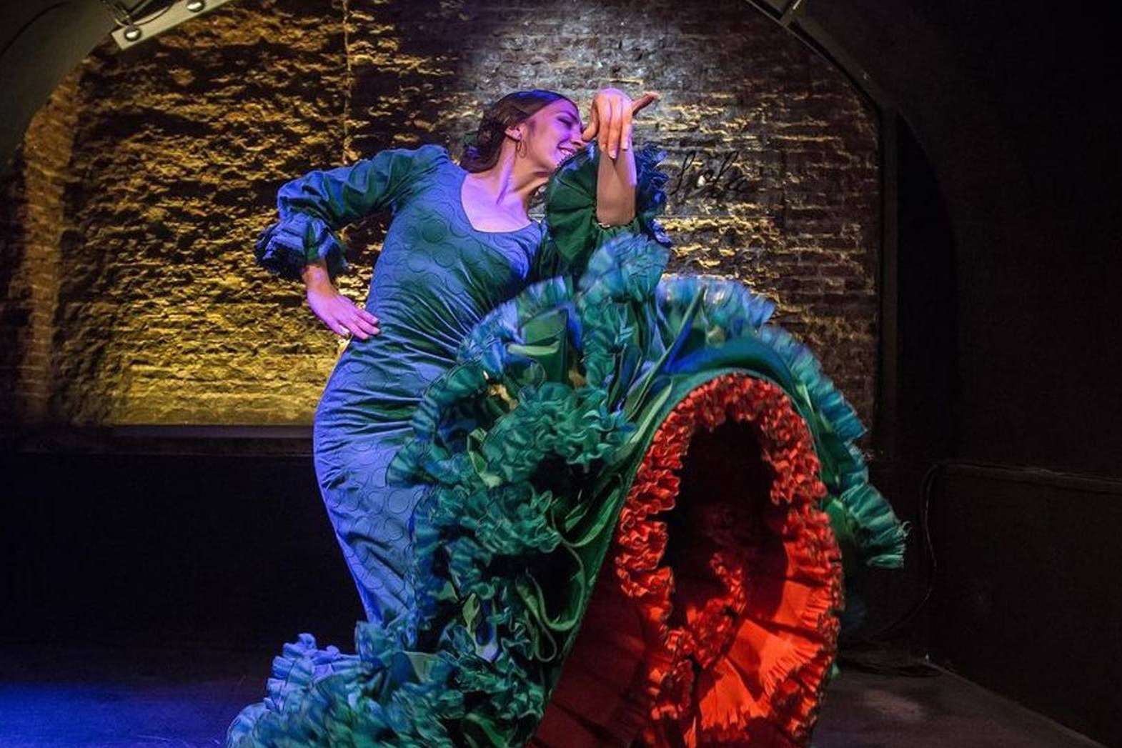Descubrir el alma del flamenco en Madrid a través de un paseo por sus rincones más apasionados