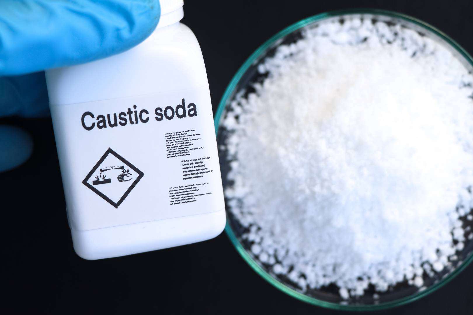 Desvelando los riesgos de la elaboración de jabones caseros y la manipulación de la sosa cáustica