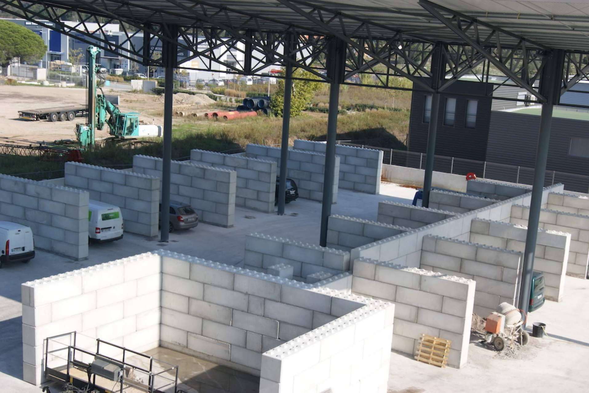 Betonblock y los moldes de hormigón residual para bloques de hormigón