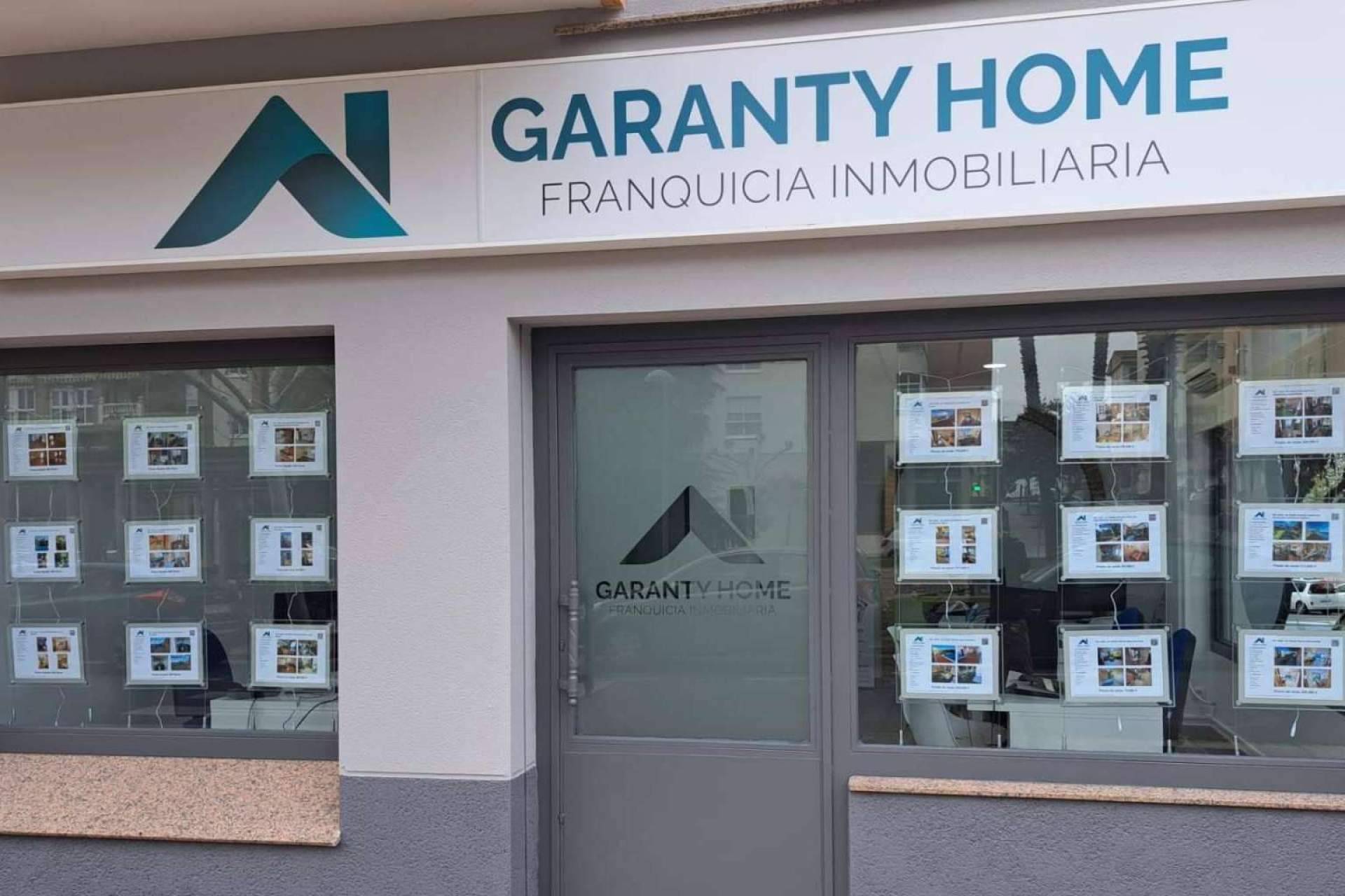 En todo el proceso de negociación, Garanty Home ofrece formación y el acompañamiento al franquiciado