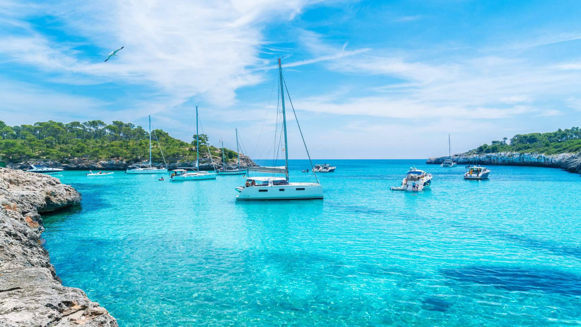 Descubrir toda la magia de Menorca en barco con la oportunidad que ofrece Mar en Calma Menorca