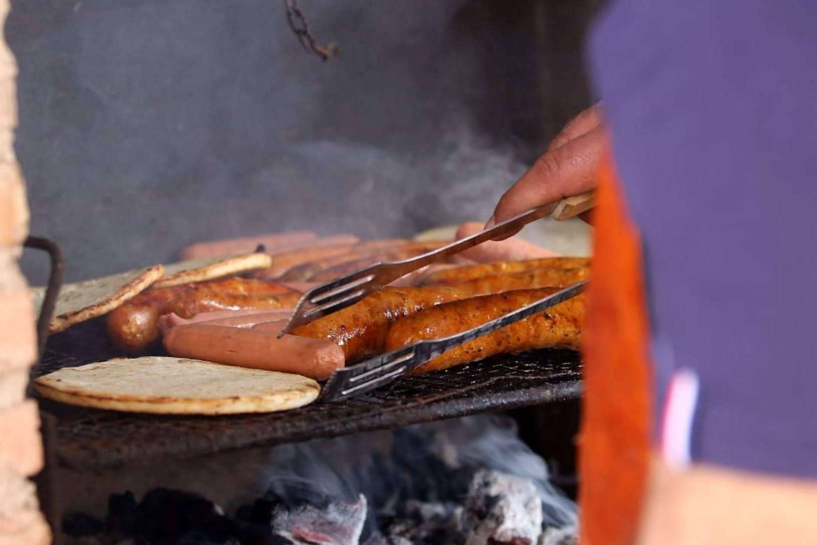 D'Carnilsa ofrece chorizo santarrosano de Colombia